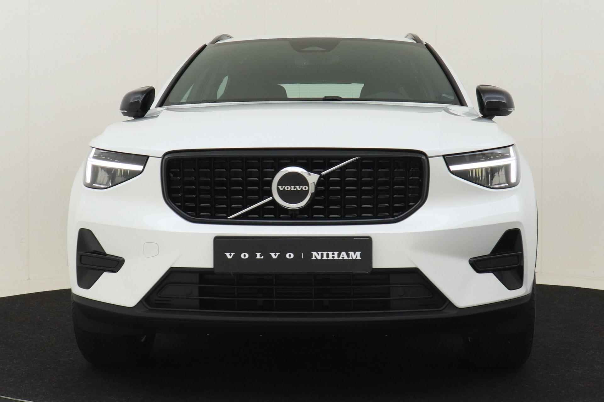 Volvo XC40 B4 (M-HYBRID) PLUS DARK -CAMERA|ADAP.CRUISE|VERW.VOORRUIT|TREKHAAK - 30/56