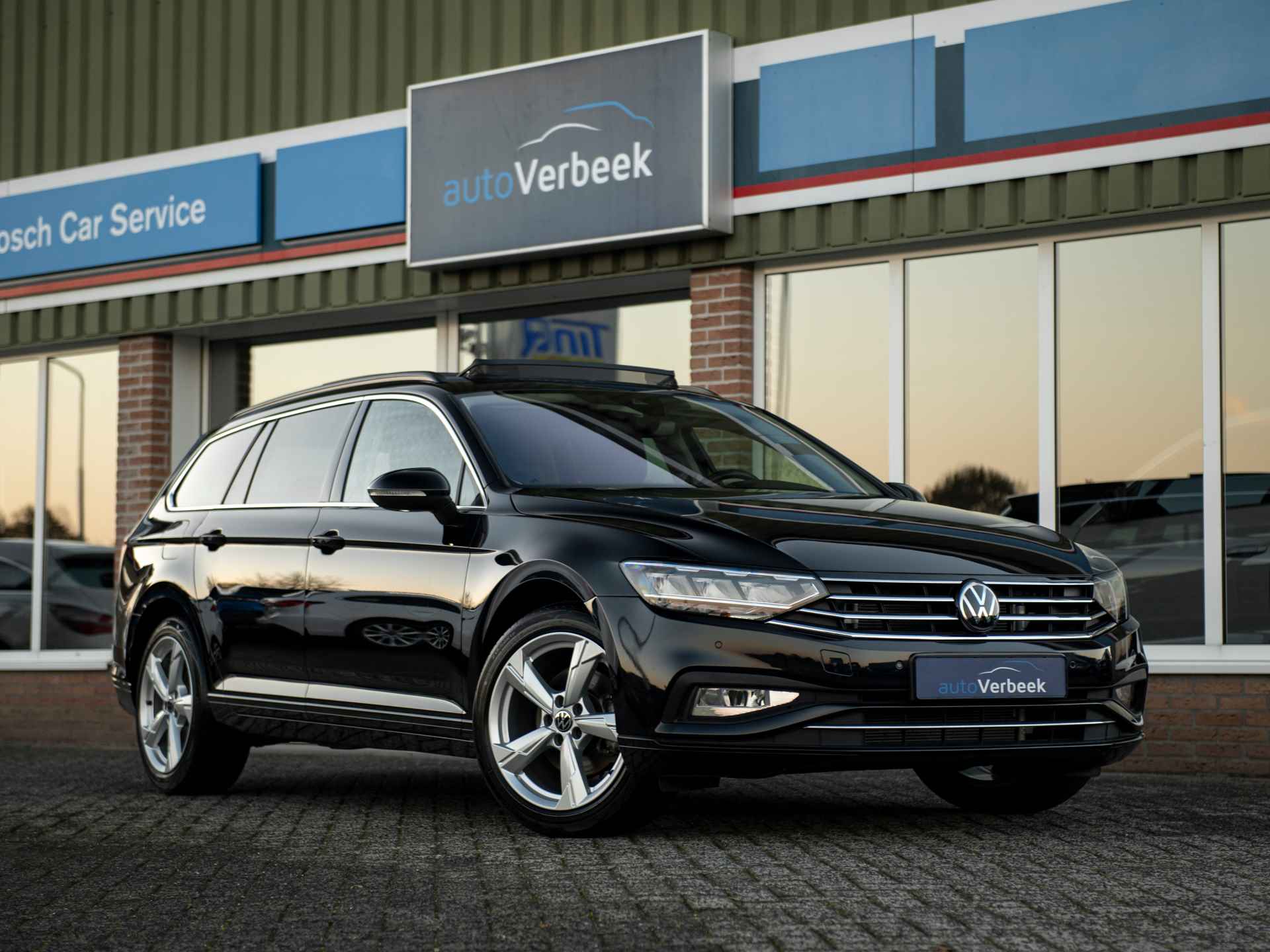 Volkswagen Passat Variant 1.5TSi DSG Business | Active Info Display | Pano | El.stoel + geheugen en massage best.stoel | Trekhaak zwenkbaar | El.achterklep m.sensor | Getint glas - 7/45