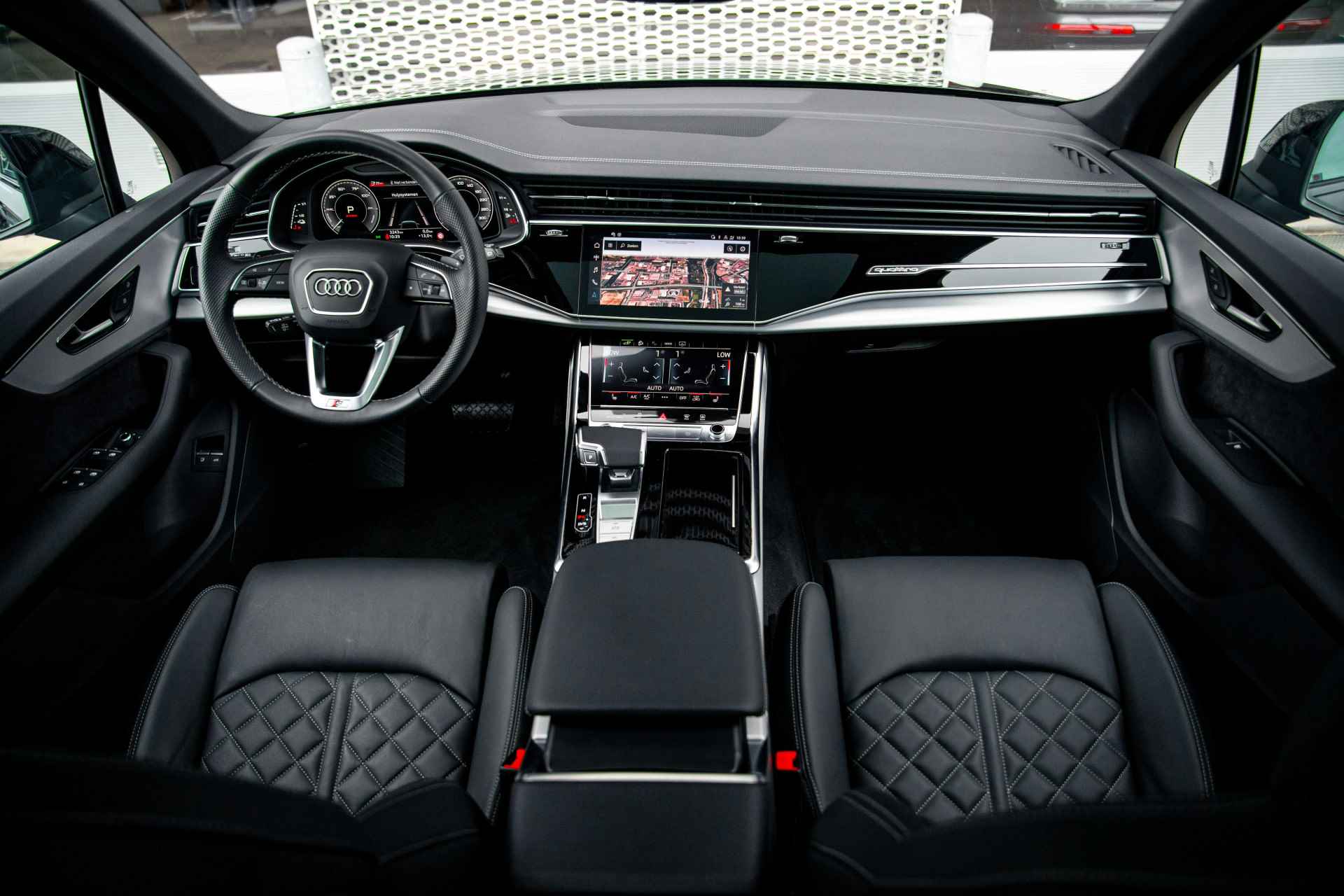 Audi Q7 60 TFSI e 462pk quattro Pro Line S Competition | Panoramadak | 22" | Tour + City | Achteruitrijcamera | S Sportstoelen - 10/70