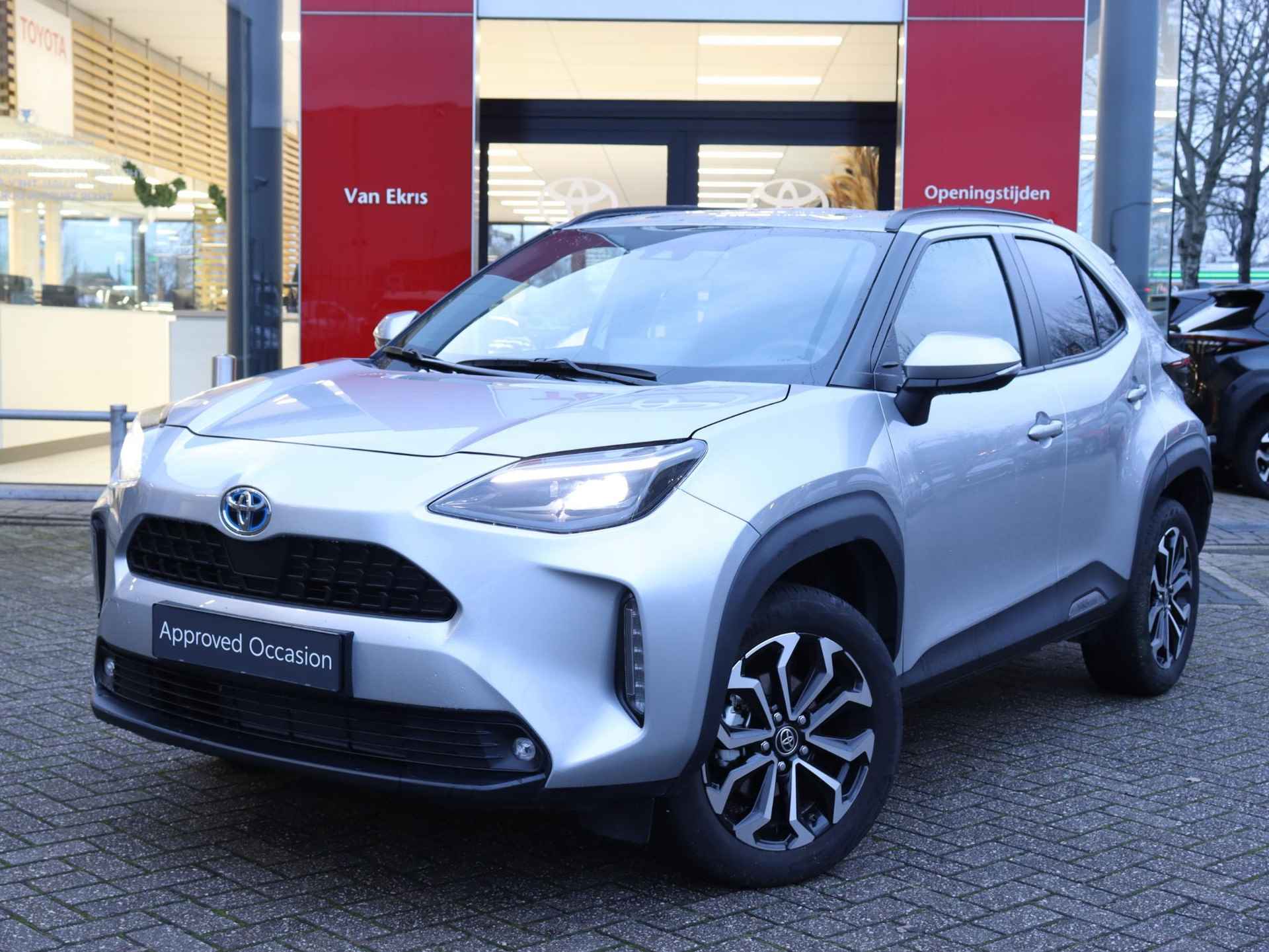 Toyota Yaris Cross 1.5 Hybrid Dynamic Limited Stoelverwarming, stuurverwarming - 2/41