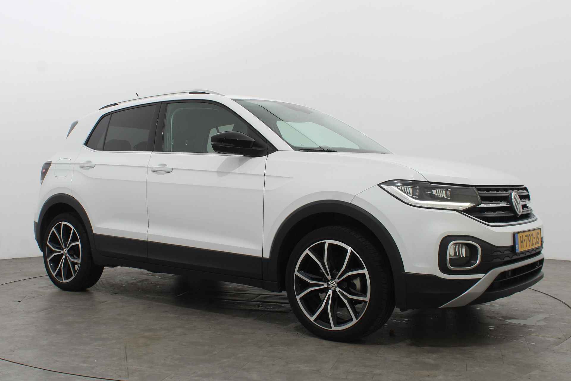 Volkswagen T-Cross 1.0 TSI 115PK STYLE EXECUTIVE DSG | Navi | Adaptive Cruise | Winterpakket - 18/40