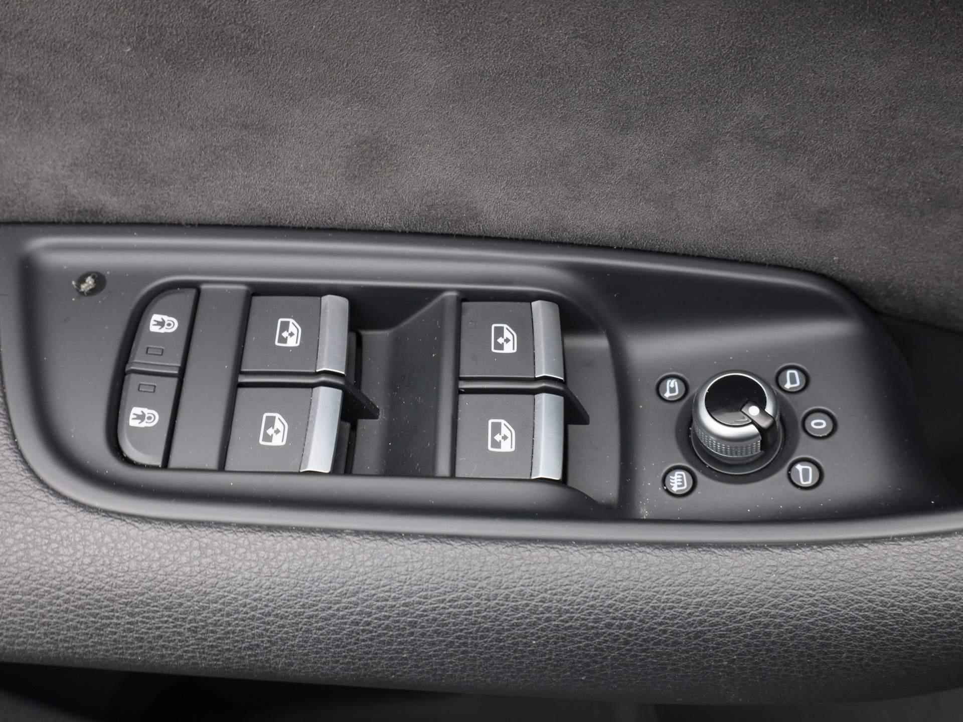 Audi Q7 60 TFSI e Quattro Pro Line S Competition S-Line | Matrix LED | 22" | Adaptive Cruise Control | B&O - 27/45
