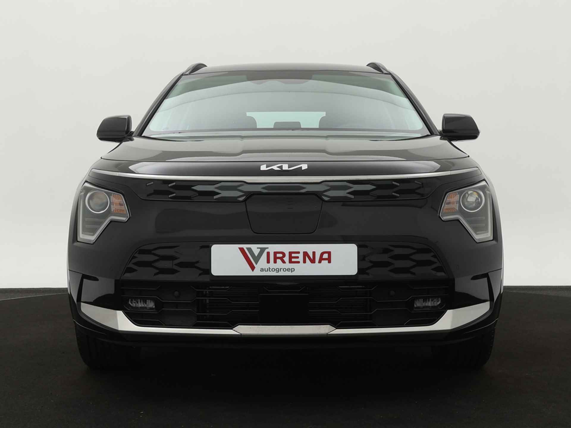 Kia Niro EV DynamicLine 64.8 kWh * Nieuw en direct leverbaar * - Navigatie - Parkeersensoren voor en achter - Adaptieve cruise control - Fabrieksgarantie tot 11-2030 - 13/50