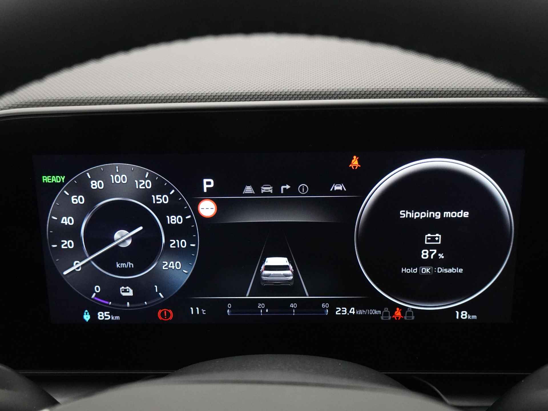 Kia Niro EV DynamicLine 64.8 kWh * nieuw uit voorraad leverbaar * - Navigatie - Parkeersensoren voor en achter - Adaptieve cruise control - Fabrieksgarantie tot 11-2030 - 26/50