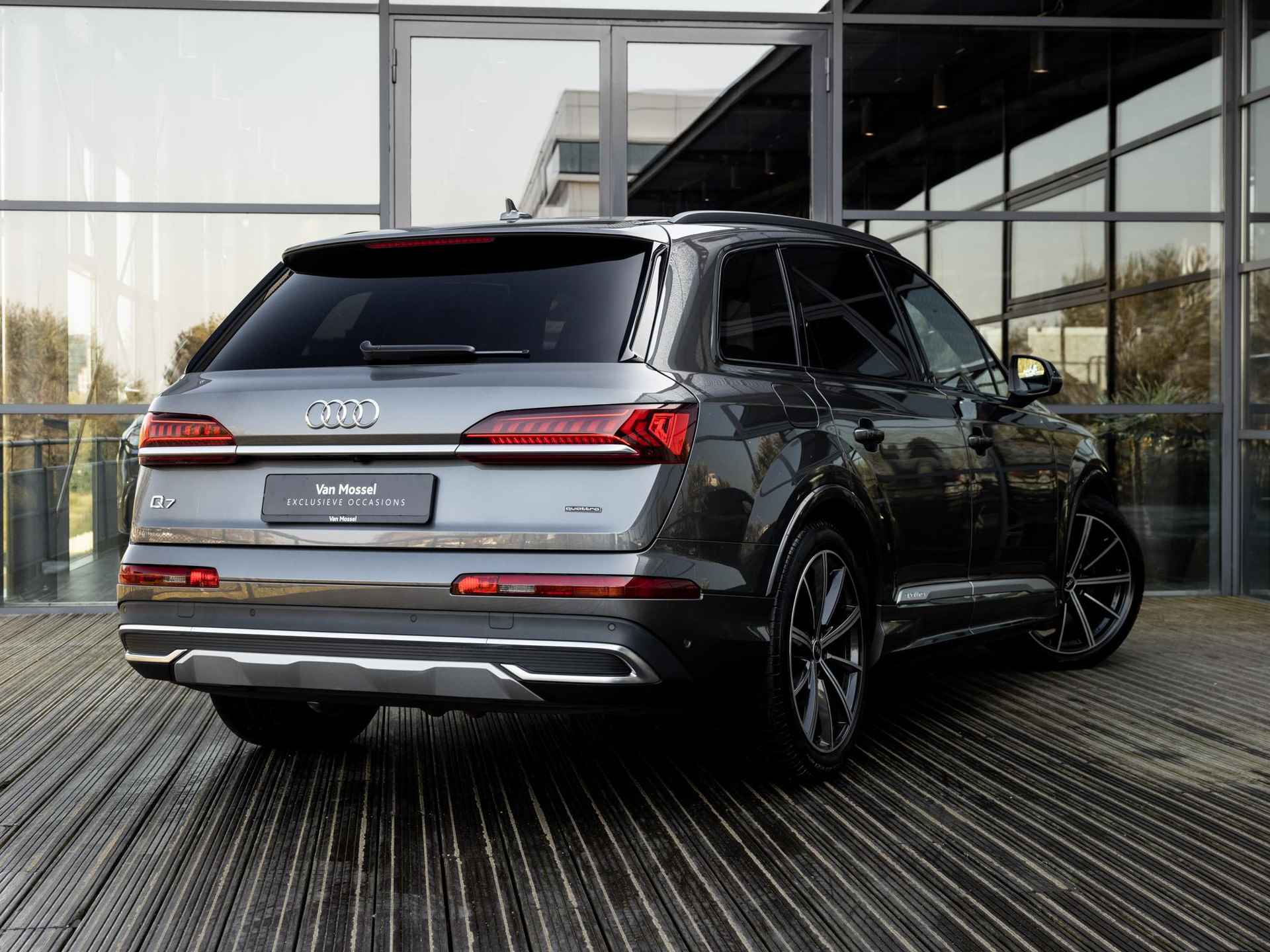 Audi Q7 55 TFSI e quattro S Edition | S-LINE INTERIEUR | S-LINE SPORTSTOELEN PLUS | B&0 | LUCHTVERING | PANORAMA/SCHUIF-KANTELDAK | SOFTCLOSE | MATRIX LED | TOUR PAKKET | KEYLESS | 21 INCH | - 8/53