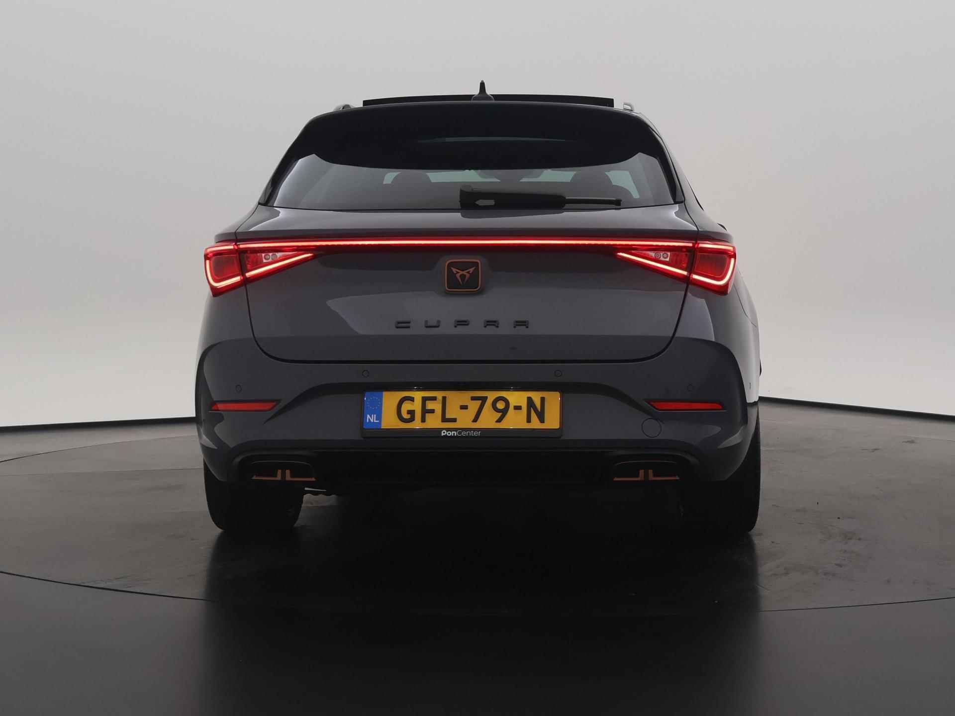 CUPRA Leon Sportstourer 1.4 e-Hybrid VZ Business | Pano.dak | Navigatie | LED | Stuur- / Stoelverwarming | Camera | Carplay | ACC | - 7/20