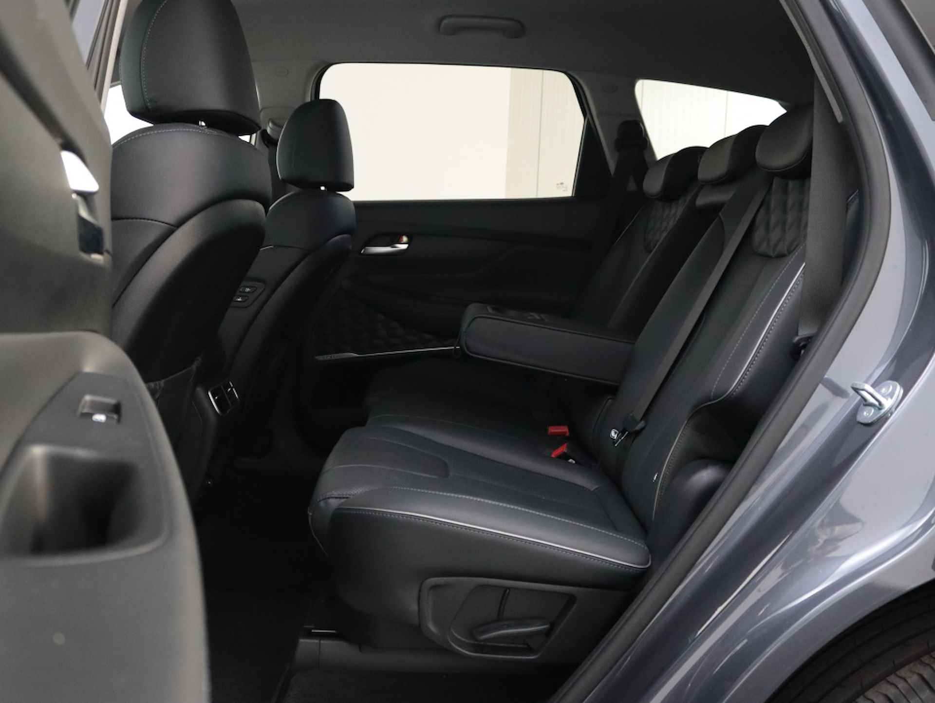 Hyundai Santa Fe 1.6 T-GDI HEV Comfort Smart 7 Persoons | Trekhaak | DAB | Naviga - 15/38