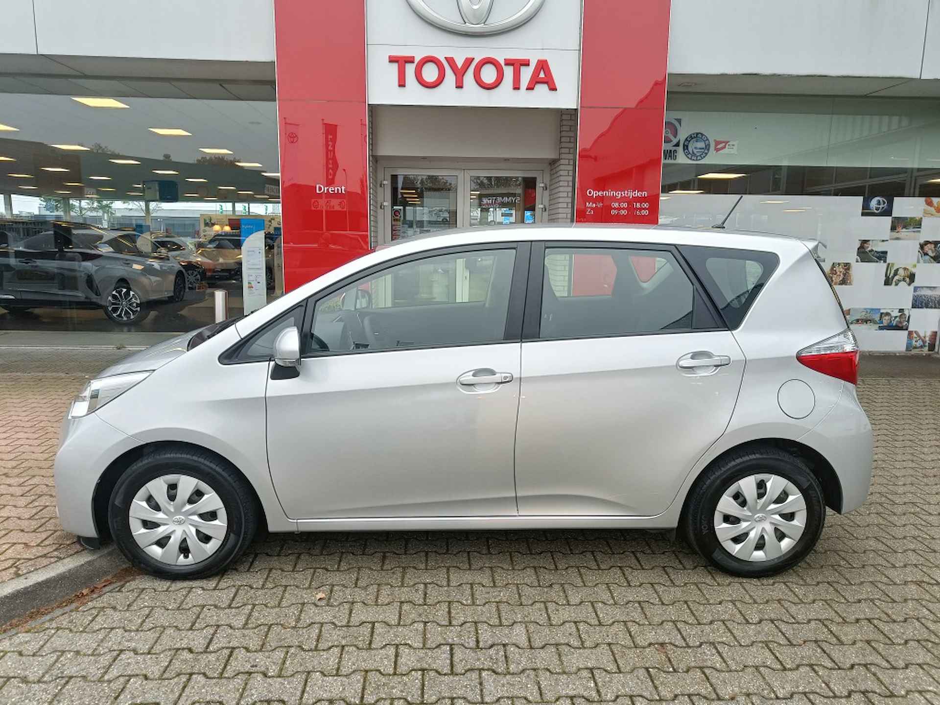 Toyota Verso-S 1.3 VVT-i Aspiration | Trekhaak | Navi | Cruise Control | El. Cl - 3/37