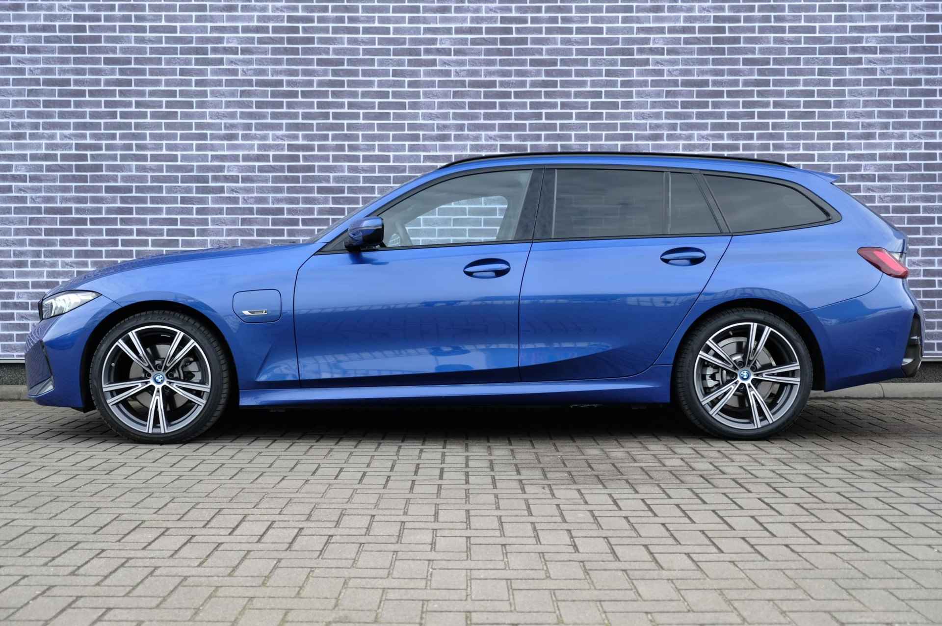BMW 3-serie Touring 330e xDrive | M Sport | 19'' | Leer | Memory | Elec.Trekhaak | Stoel/Stuurverwarming | AdaptiveCruise | BTW - 4/42
