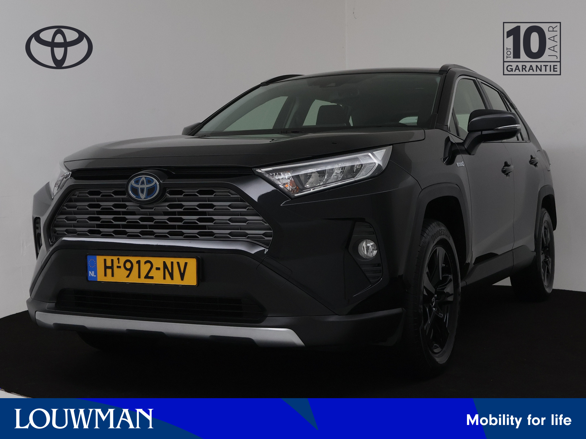 Toyota RAV4 2.5 Hybrid AWD Active | Trekhaak | Parkeersensoren | Camera | Climate Control | LM velgen |