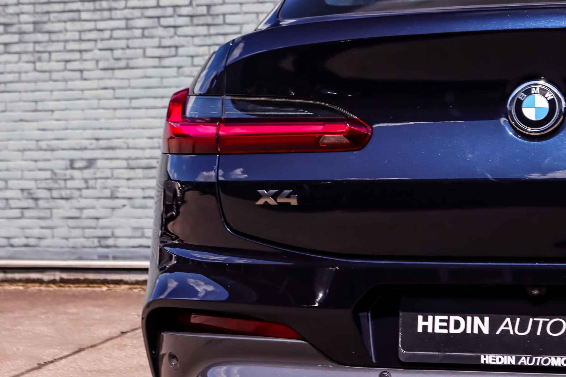 BMW X4 M40i High Executive | Adaptive Cruise | Panoramadak | Head-up | Memory Leder | Surround View | Harman & Kardon Sound | Keyless | Akoestisch Glas | Trekhaak - 5/43