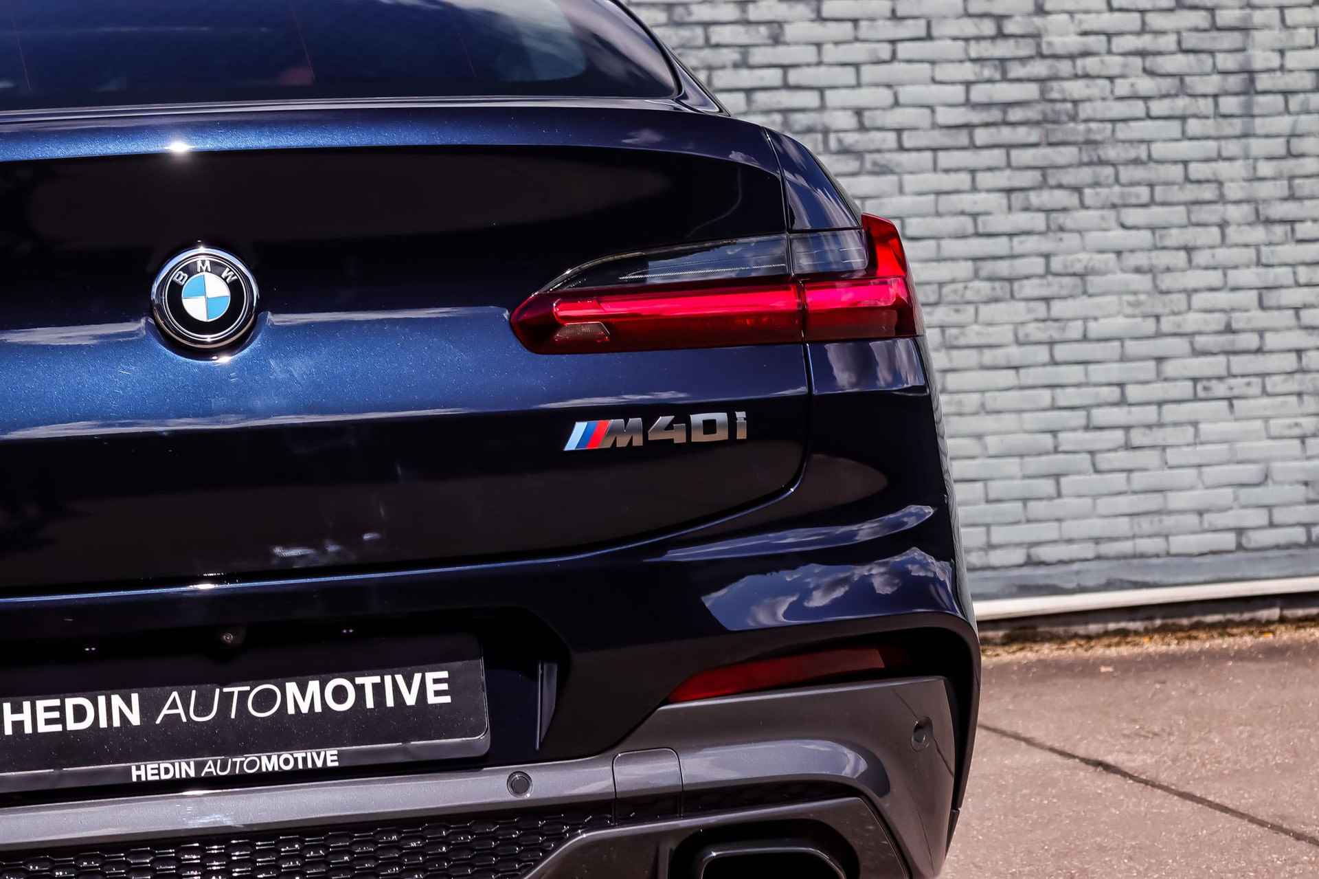 BMW X4 M40i High Executive | Adaptive Cruise | Panoramadak | Head-up | Memory Leder | Surround View | Harman & Kardon Sound | Keyless | Akoestisch Glas | Trekhaak - 10/43