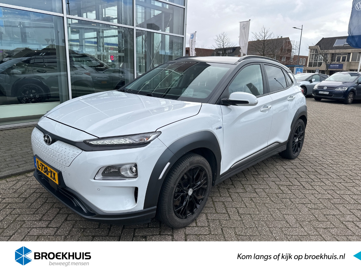 Hyundai KONA EV Fashion 64 kWh | DEALER OH | CAMERA | STOELVERWARMING | ADAPTIVE CRUISE | CLIMATE CTRL |