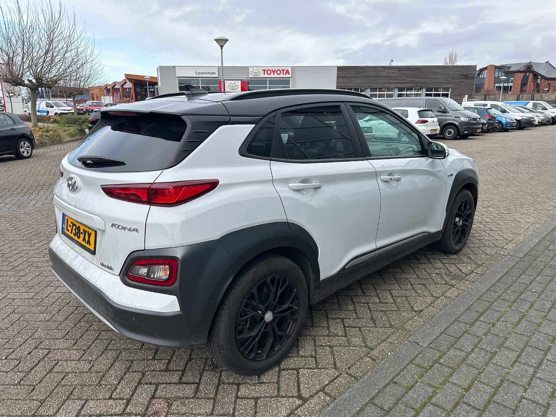 Hyundai KONA EV Fashion 64 kWh | DEALER OH | CAMERA | STOELVERWARMING | ADAPTIVE CRUISE | CLIMATE CTRL | - 3/10