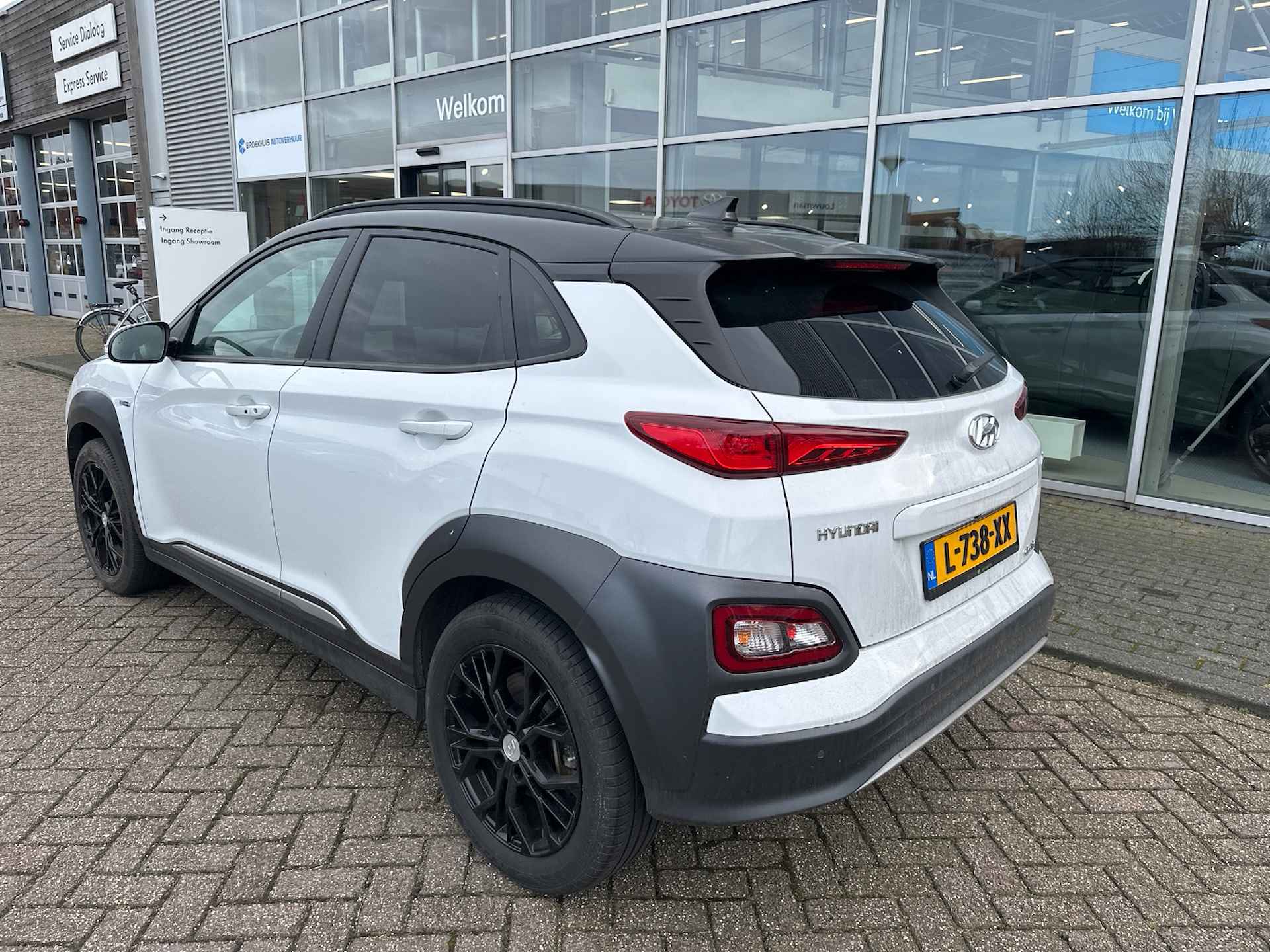 Hyundai KONA EV Fashion 64 kWh | DEALER OH | CAMERA | STOELVERWARMING | ADAPTIVE CRUISE | CLIMATE CTRL | - 4/10