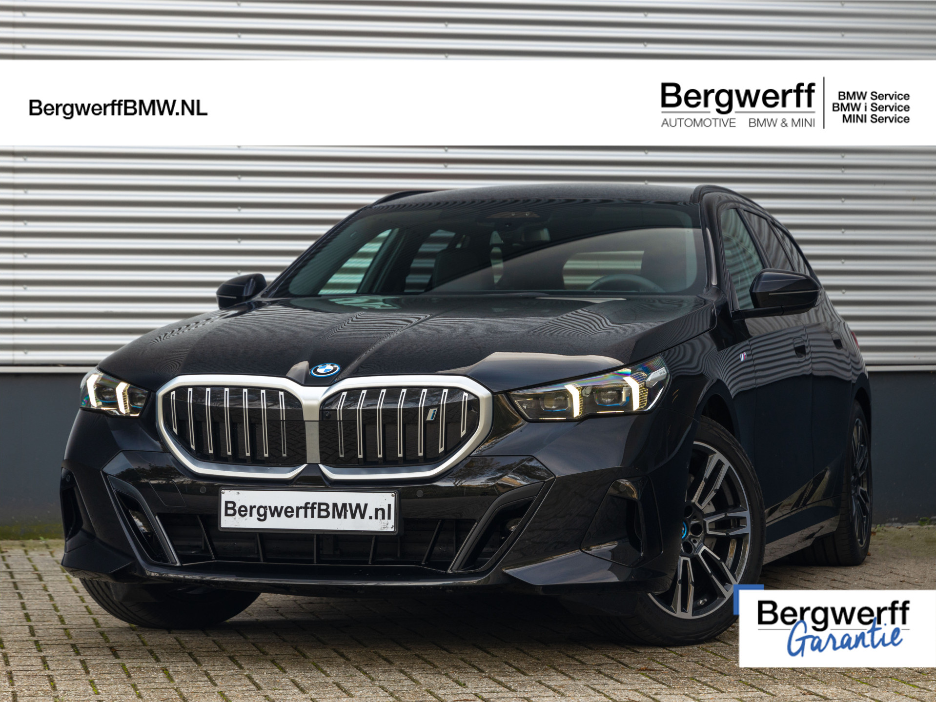 BMW i5 Touring eDrive40 M-Sport - Trekhaak - Driving Ass Prof - Harman-Kardon - Stoelventilatie