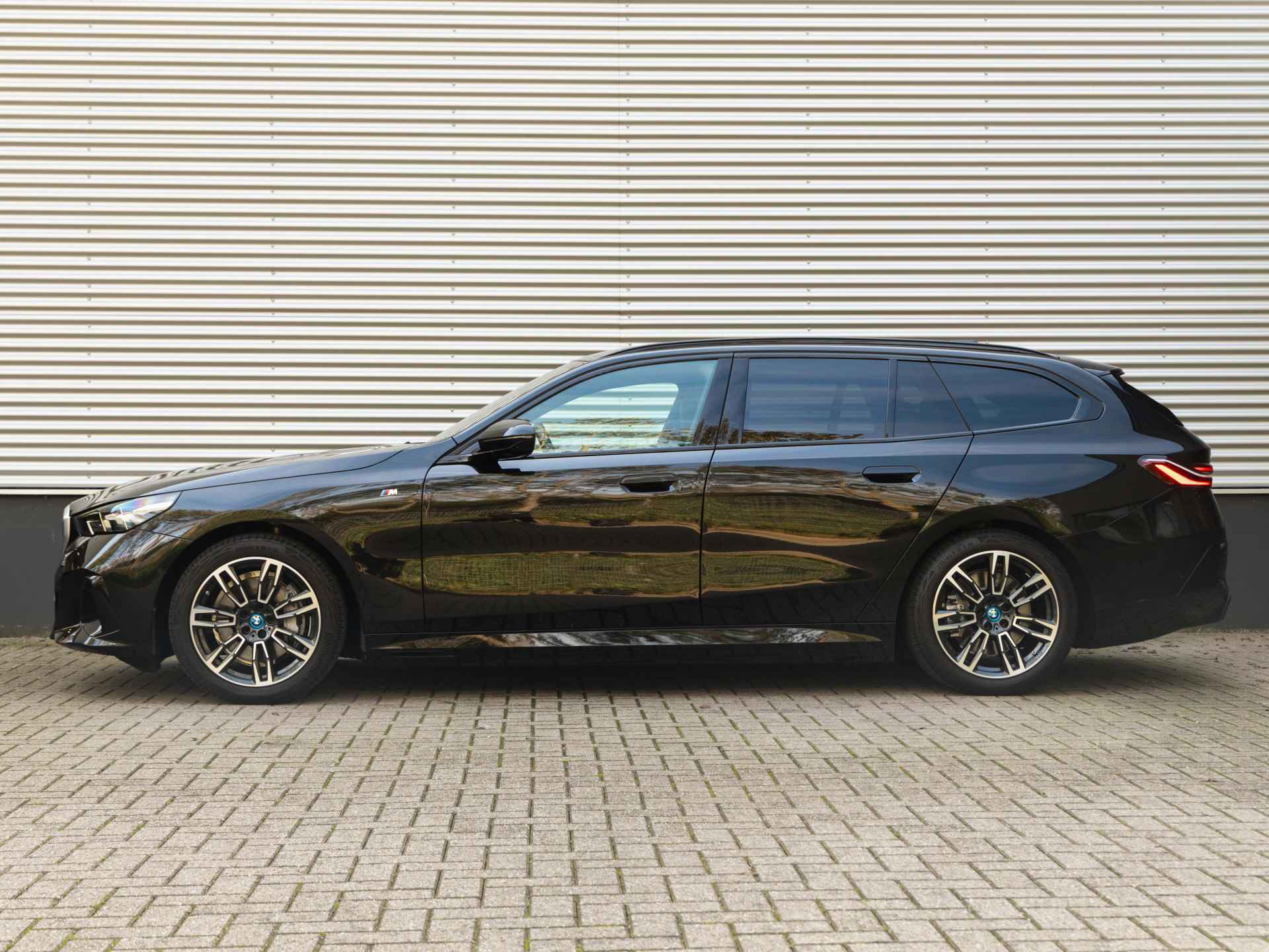 BMW i5 Touring eDrive40 M-Sport - Trekhaak - Driving Ass Prof - Harman-Kardon - Stoelventilatie - 7/46