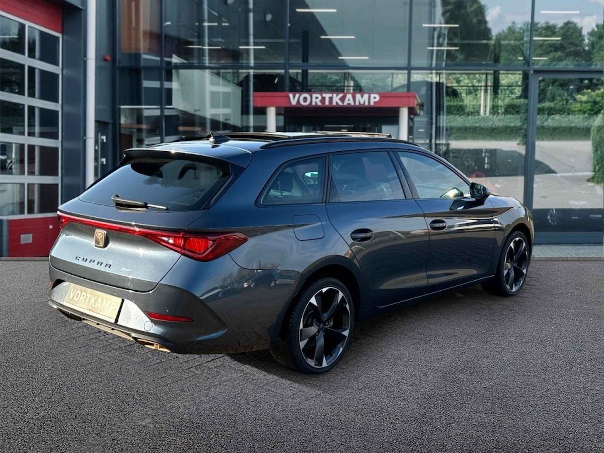 CUPRA Leon Sportstourer 1.4 TSI DSG E-HYBRID PANO-DAK/MEMORY/NAVI/ACC/STOELVERW - 5/24