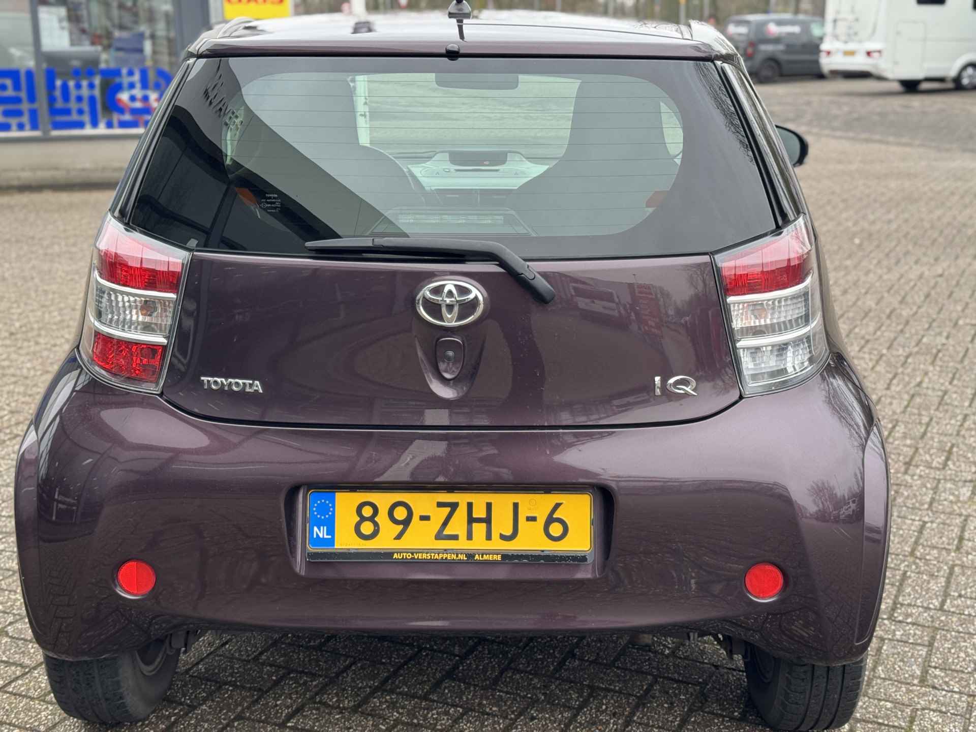 Toyota iQ 1.0 VVTi Comfort - 7/18