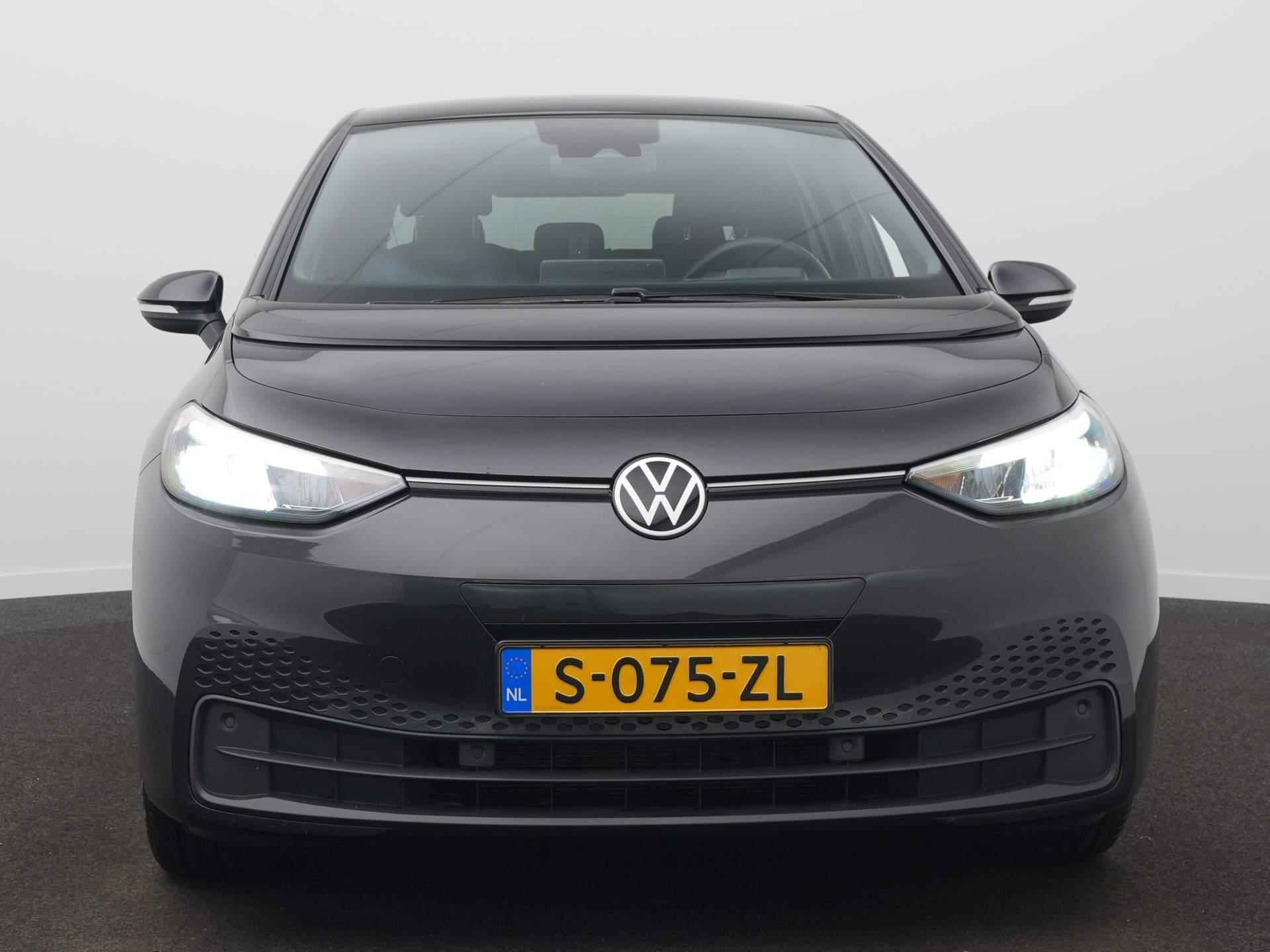 Volkswagen ID.3 Pro Edition Advantage 58 kWh / Adap. Cruise / Camera / Navi / LED - 2/52