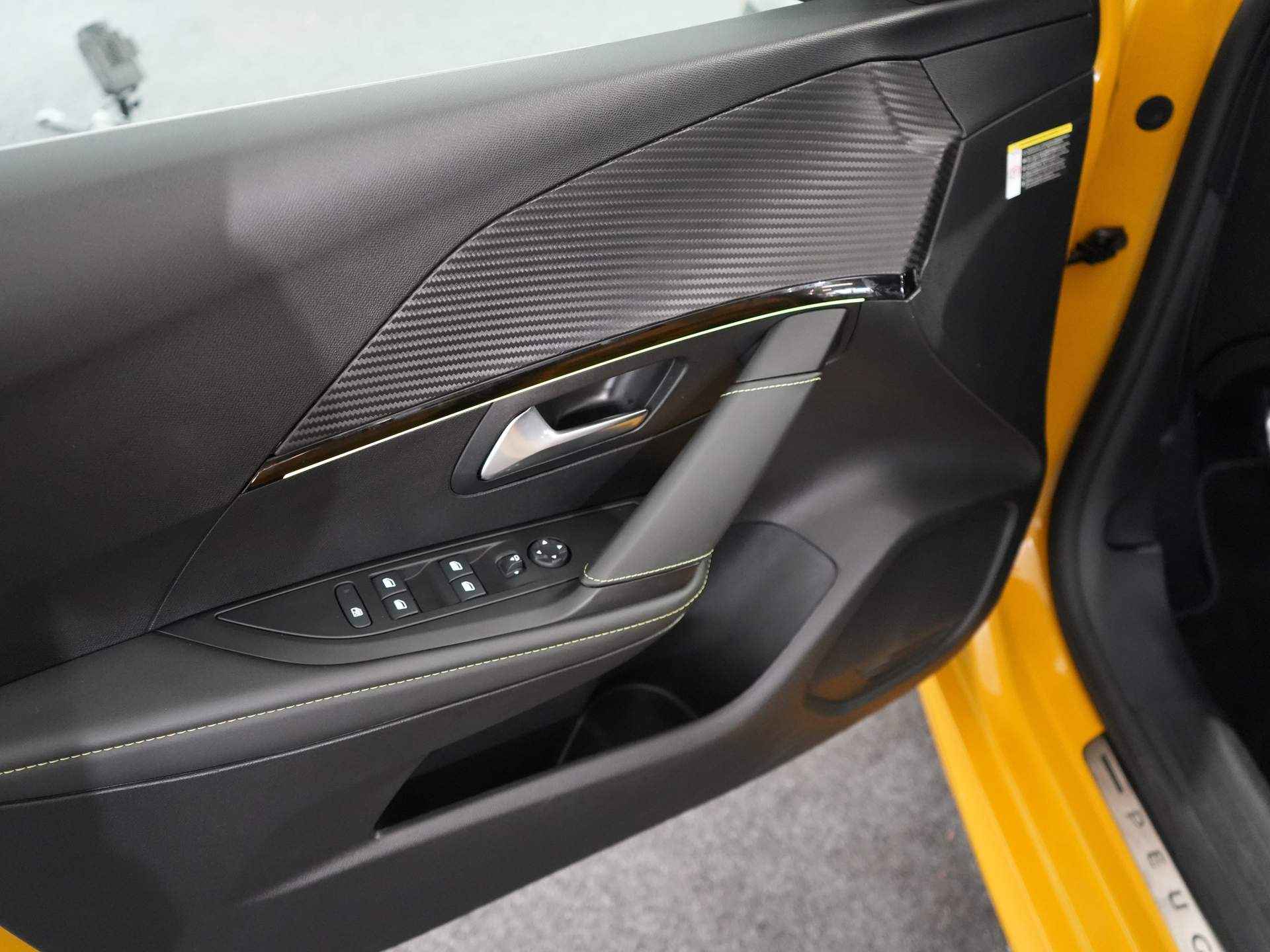 Peugeot 208 1.2 PureTech GT-Line | Apple Carplay/Android Auto | Cruise control | Airco | Navigatie - 23/30