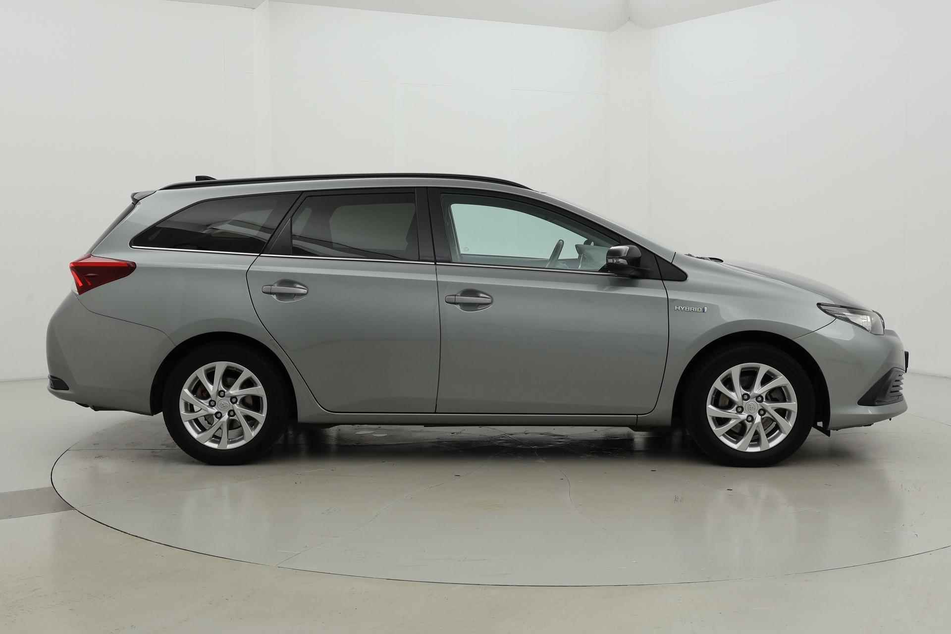 Toyota Auris Touring Sports 1.8 Hybrid Black Edition | Trekhaak | Navigatie - 18/38