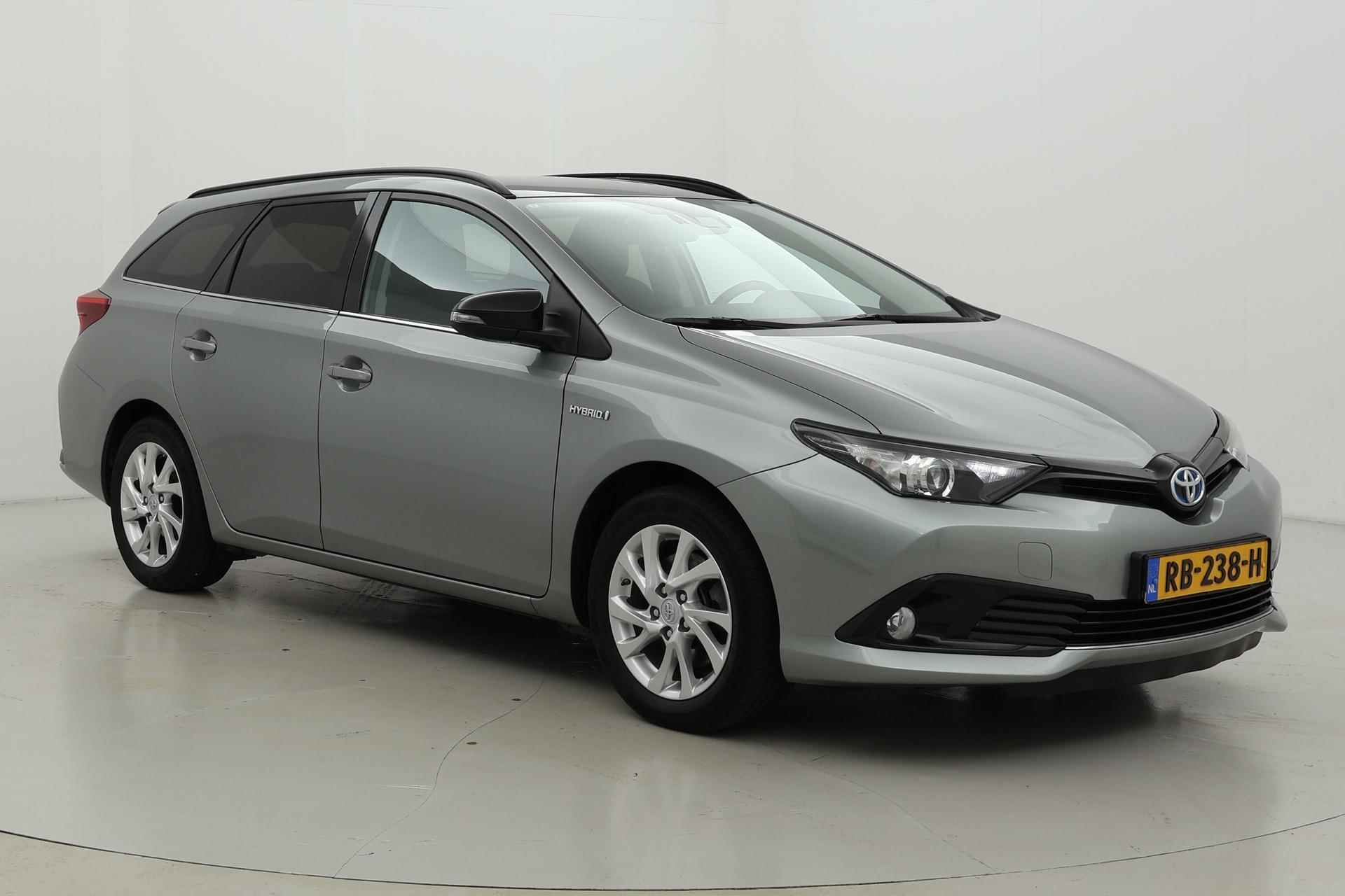 Toyota Auris Touring Sports 1.8 Hybrid Black Edition | Trekhaak | Navigatie - 31/38