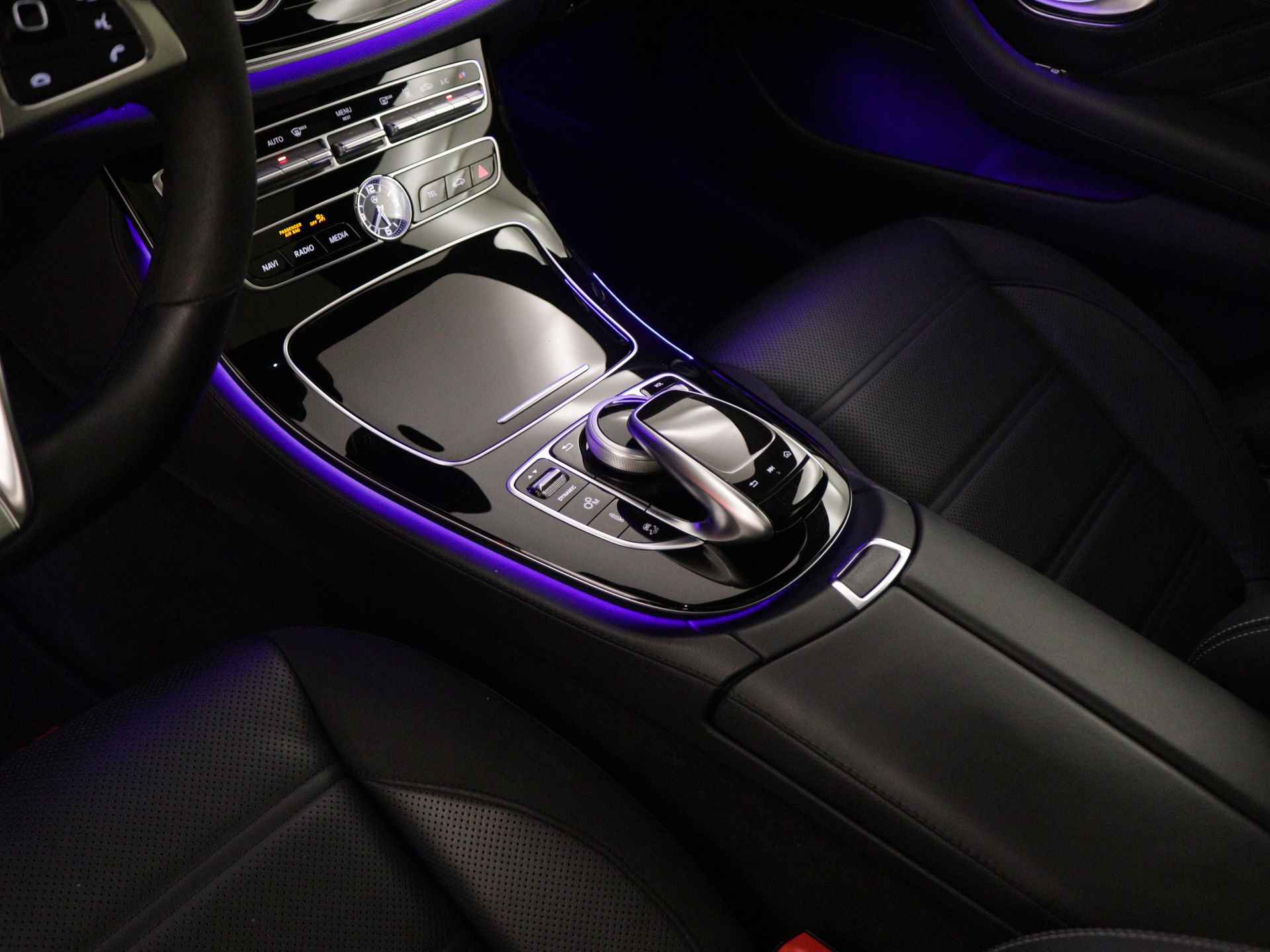 Mercedes-Benz E-Klasse Estate 43 AMG 4MATIC Premium Plus Limited | Panoramadak | Memory seats | 360 ° camera | Stoelverwarming | Navigatie | Sfeerverlichting | Standkachel | - 11/42