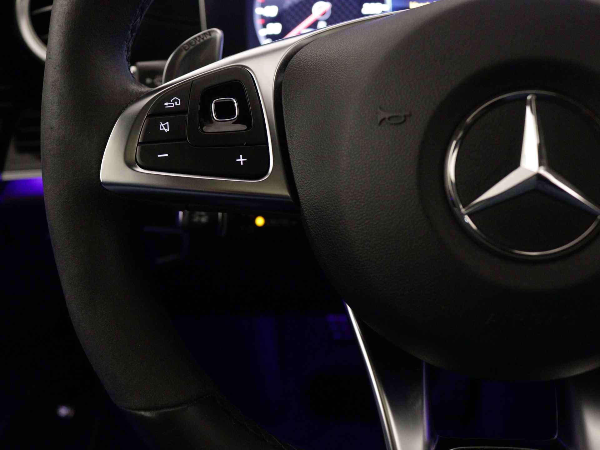 Mercedes-Benz E-Klasse Estate 43 AMG 4MATIC Premium Plus Limited | Panoramadak | Memory seats | 360 ° camera | Stoelverwarming | Navigatie | Sfeerverlichting | Standkachel | - 19/42