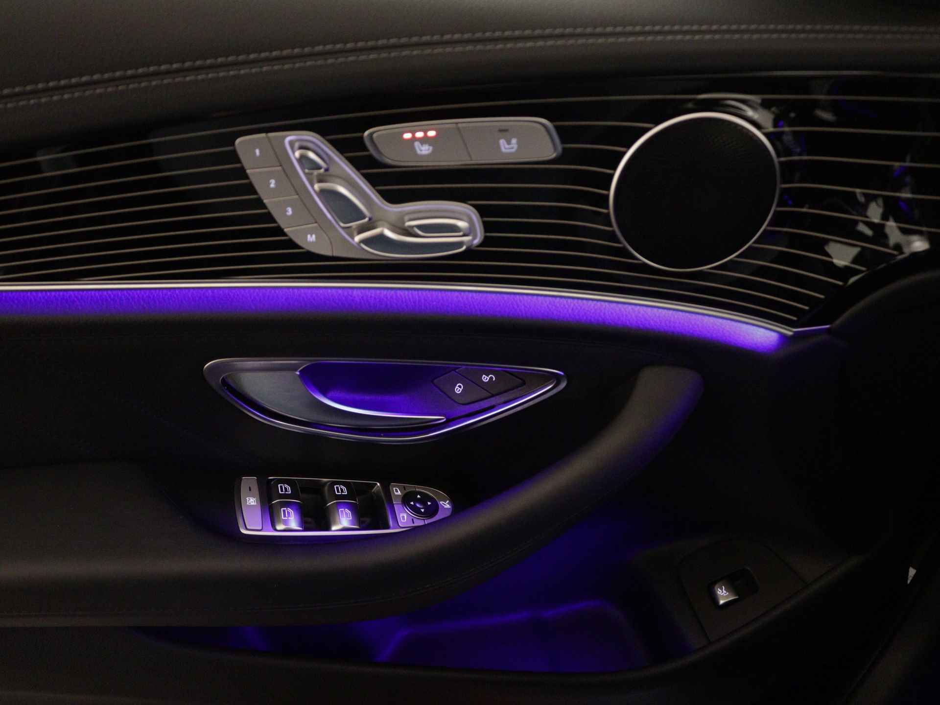 Mercedes-Benz E-Klasse Estate 43 AMG 4MATIC Premium Plus Limited | Panoramadak | Memory seats | 360 ° camera | Stoelverwarming | Navigatie | Sfeerverlichting | Standkachel | - 29/42