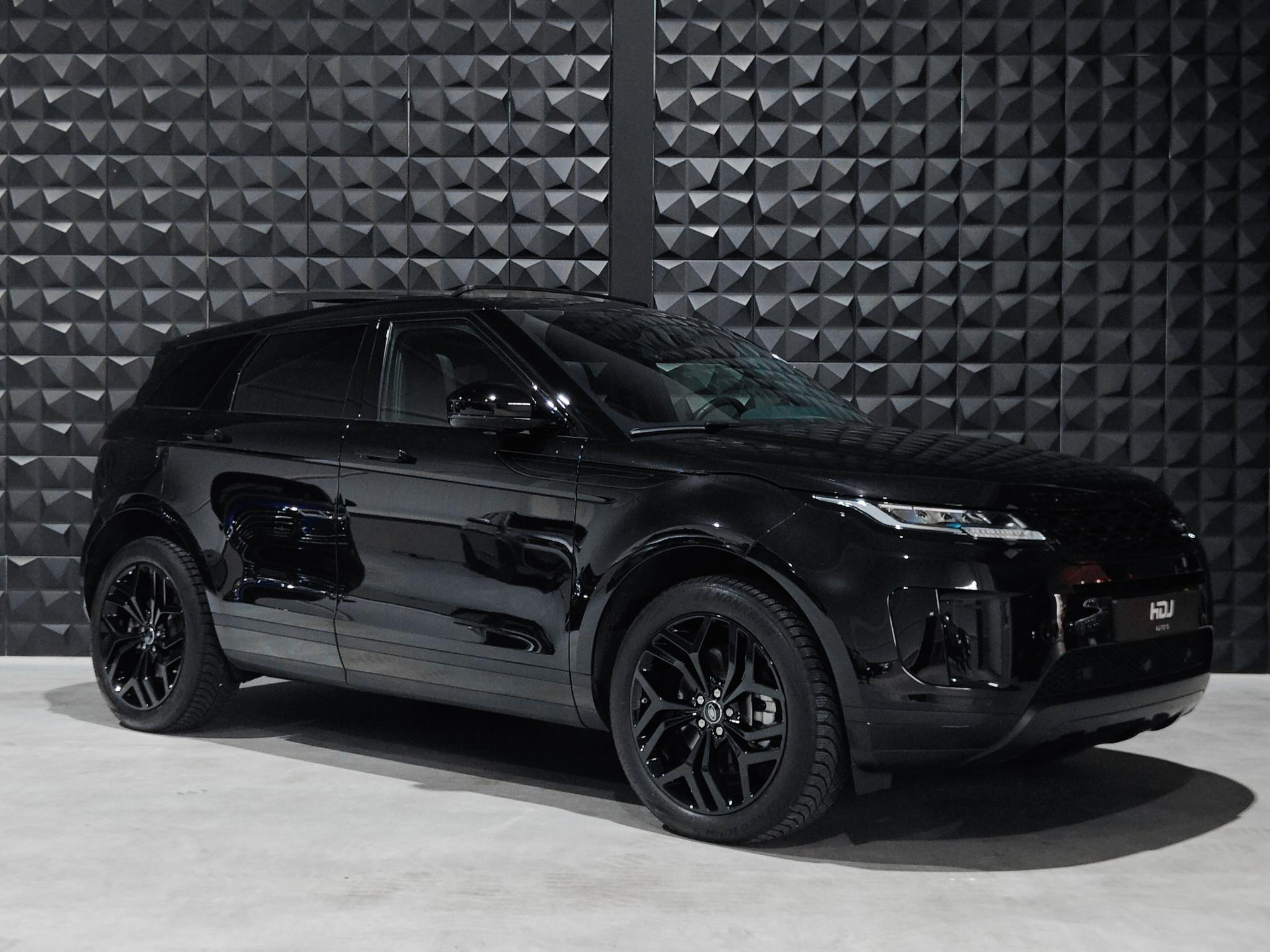 Land Rover Range Rover Evoque 1.5 P300e AWD S | PANO | 20" | All-Black | Trekhaak |  Leer | Elek. stoelen |