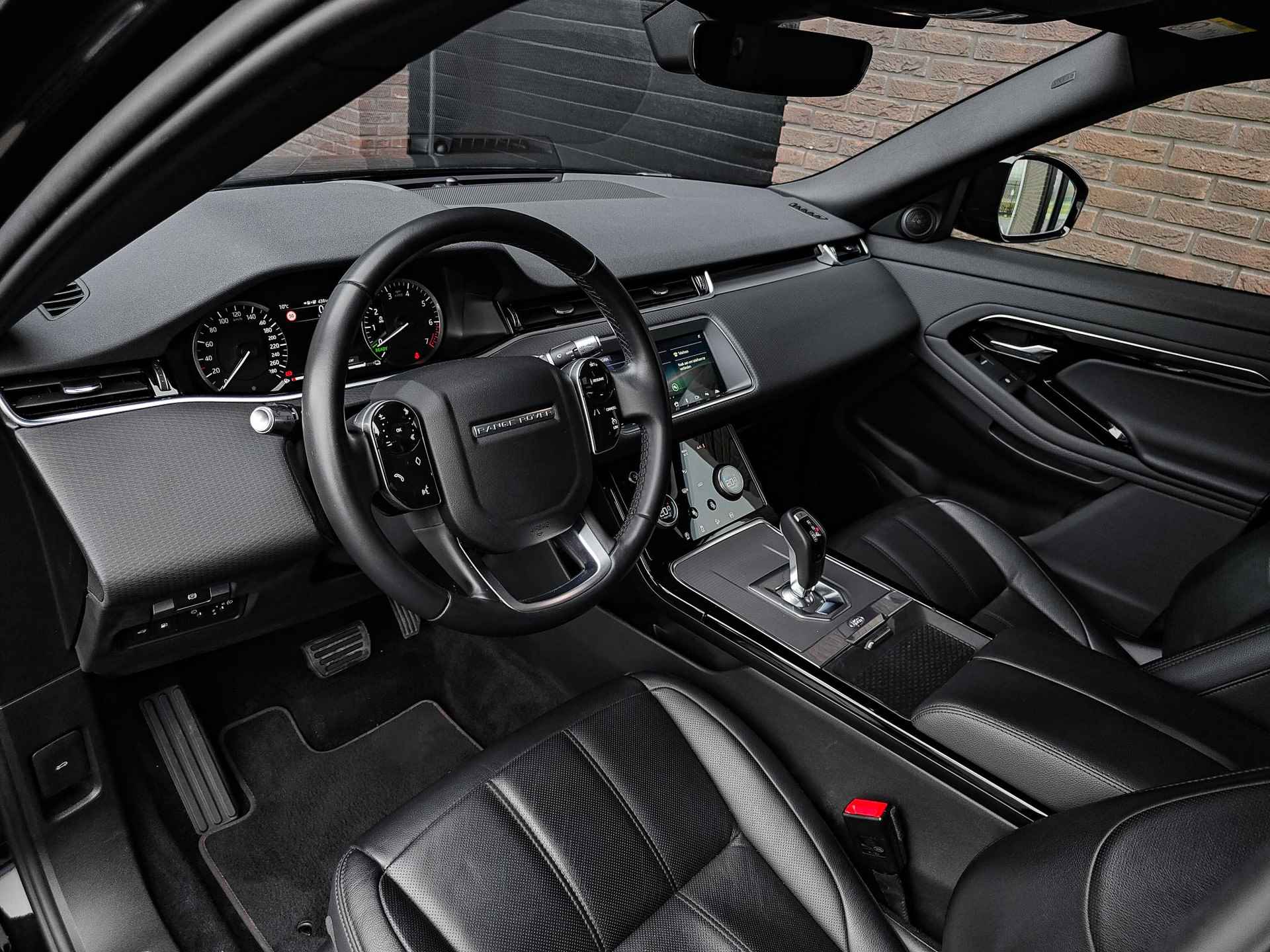 Land Rover Range Rover Evoque 1.5 P300e AWD S | PANO | 20" | All-Black | Trekhaak |  Leer | Elek. stoelen | - 12/39