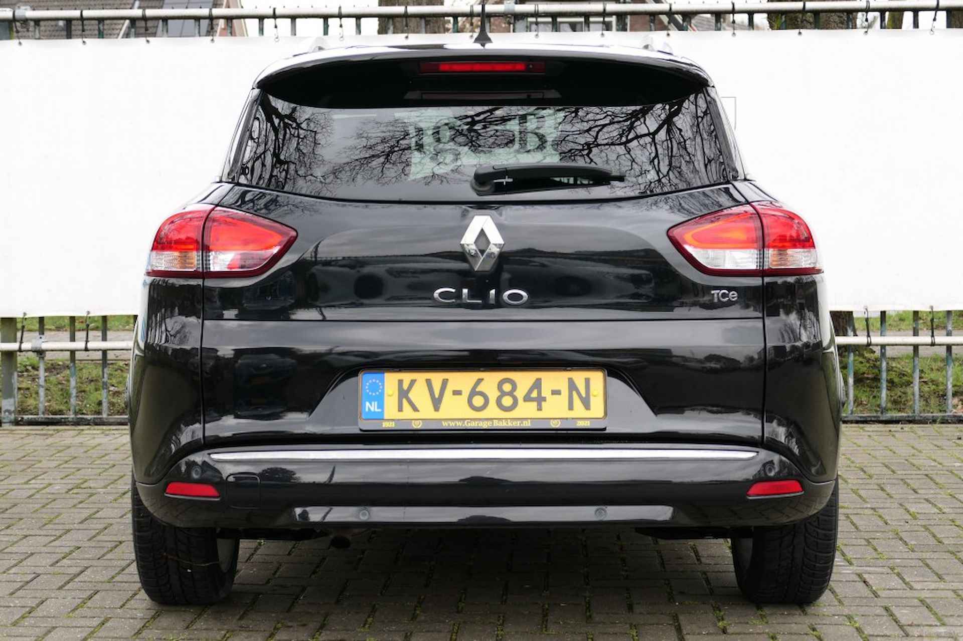 RENAULT Clio Estate TCe 90 Limited - 23/24