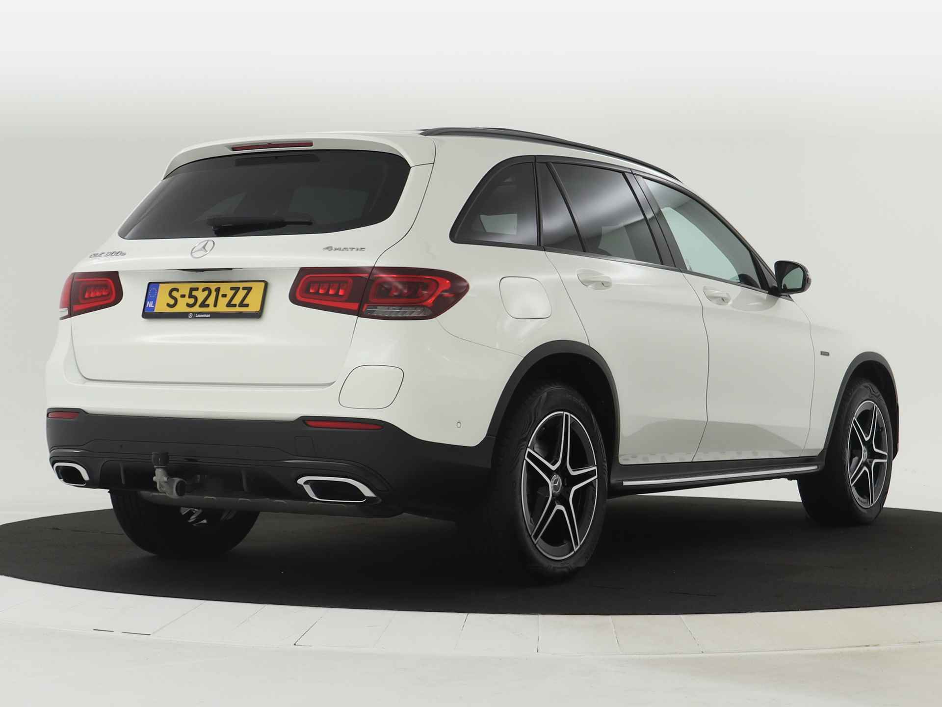 Mercedes-Benz GLC 300 e 4MATIC Premium Plus | Trekhaak | Inclusief 24 maanden MB Certified garantie voor Europa. - 3/46