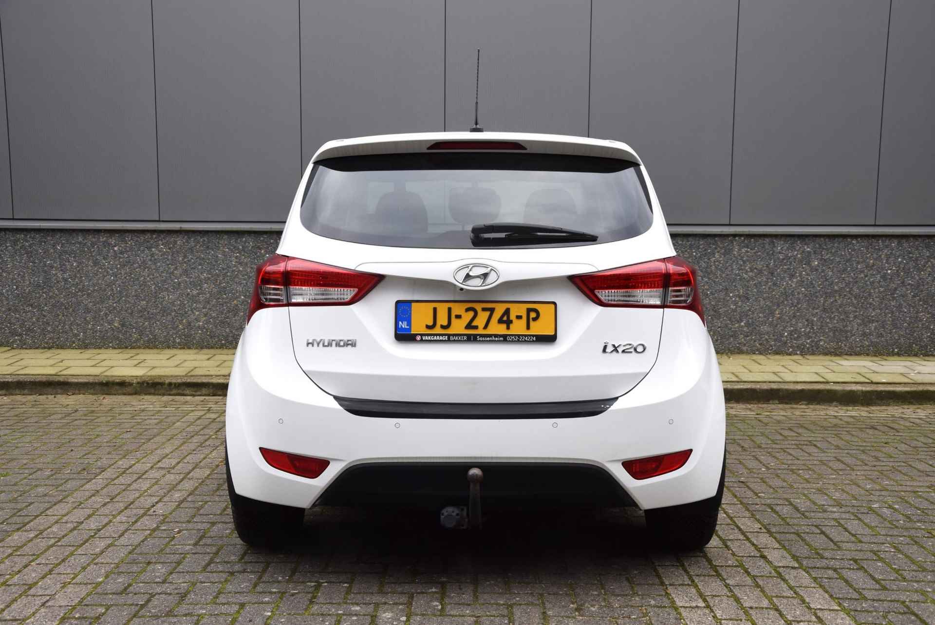 Hyundai ix20 1.4i Go! - 27/30