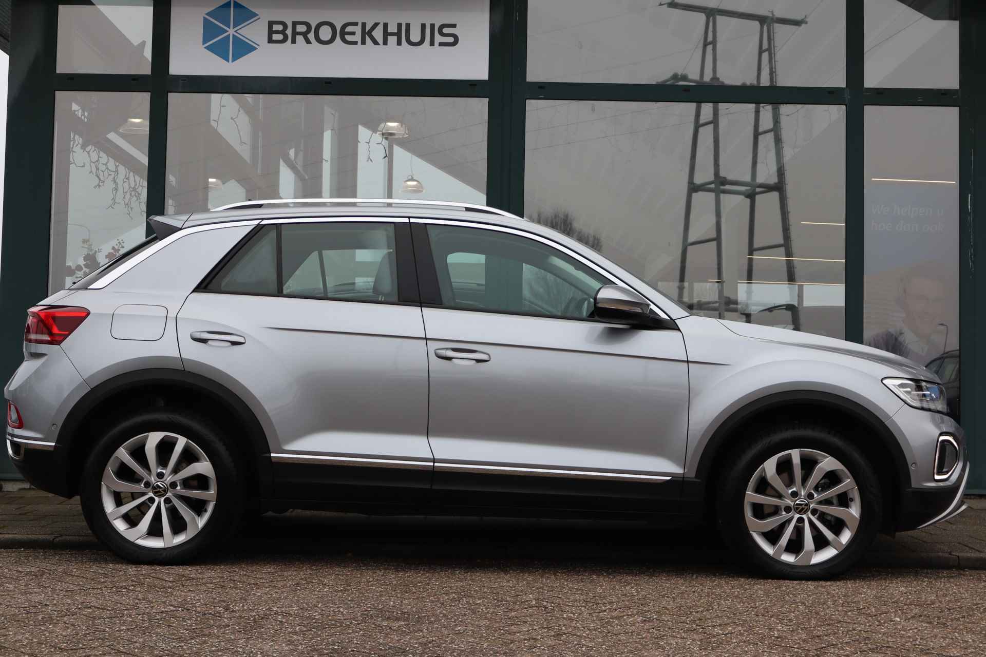 Volkswagen T-Roc 1.5 TSI Style | Cruise Control | Parkeersensoren | Trekhaak | - 8/26