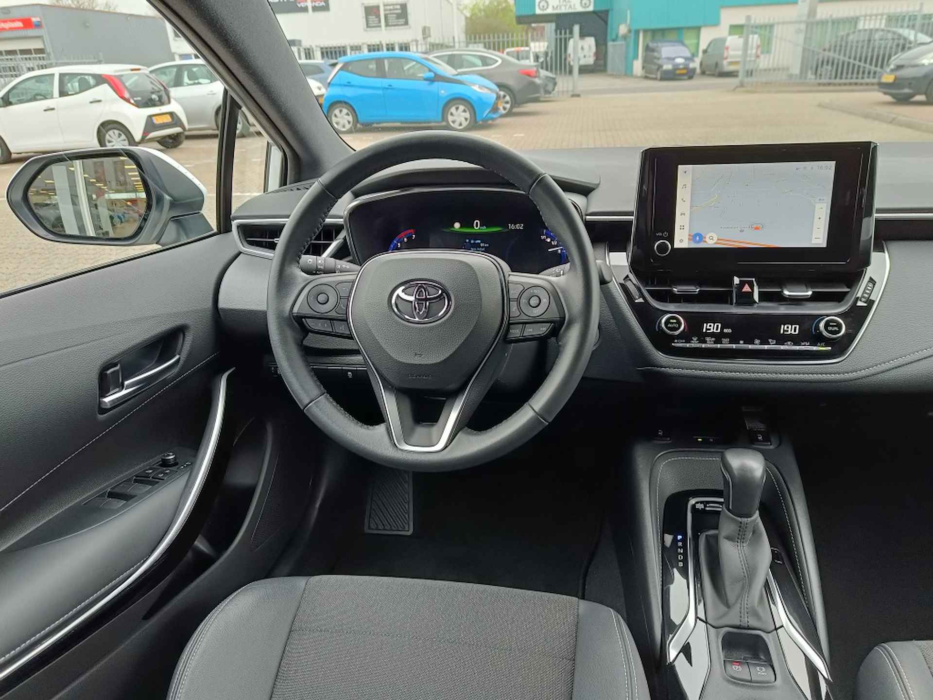 Toyota Corolla Touring Sports 1.8 Hybrid Dynamic | Orig. NL | Navi | Android Auto, Apple Carpl - 8/38