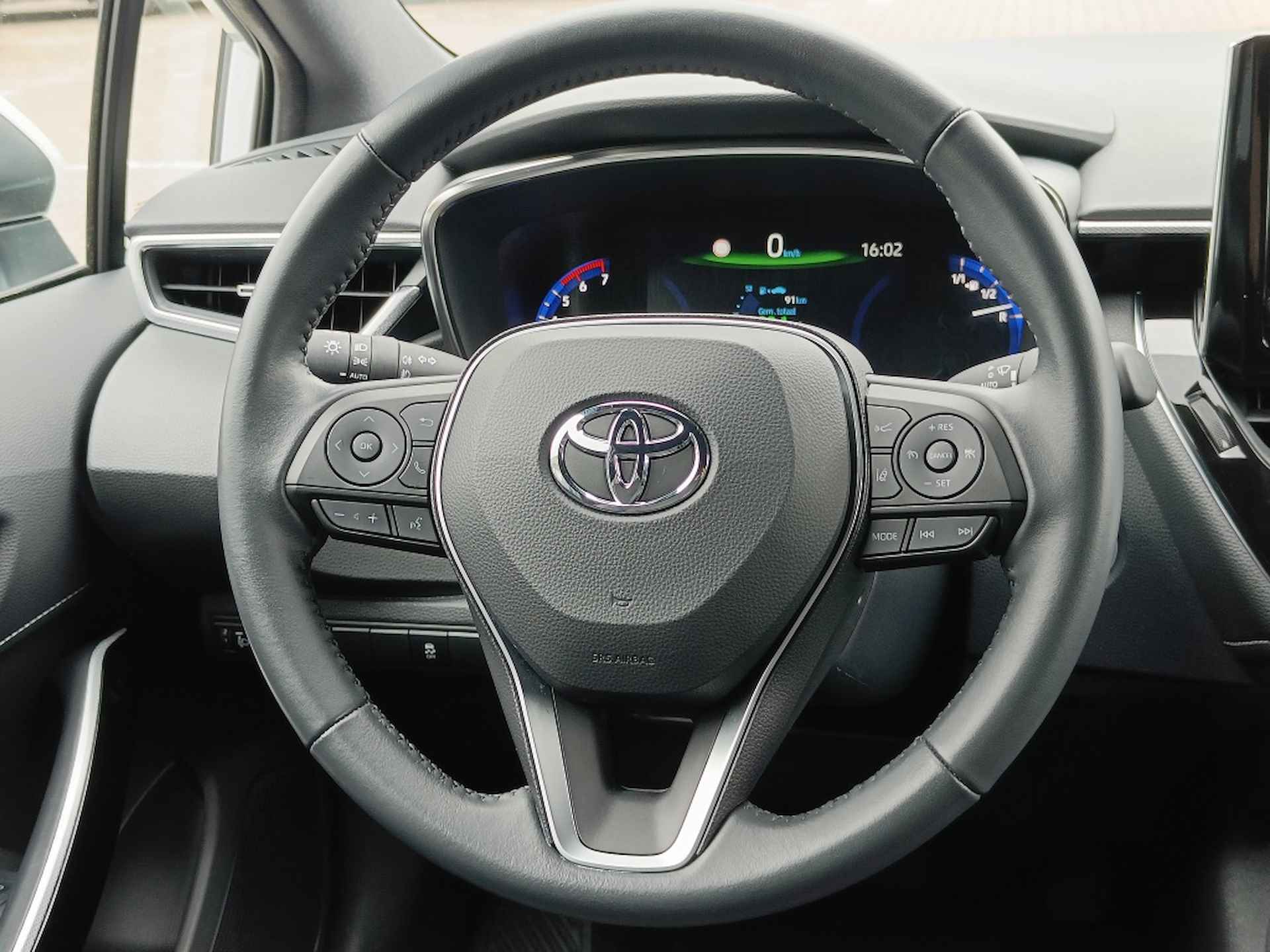 Toyota Corolla Touring Sports 1.8 Hybrid Dynamic | Orig. NL | Navi | Android Auto, Apple Carpl - 9/38