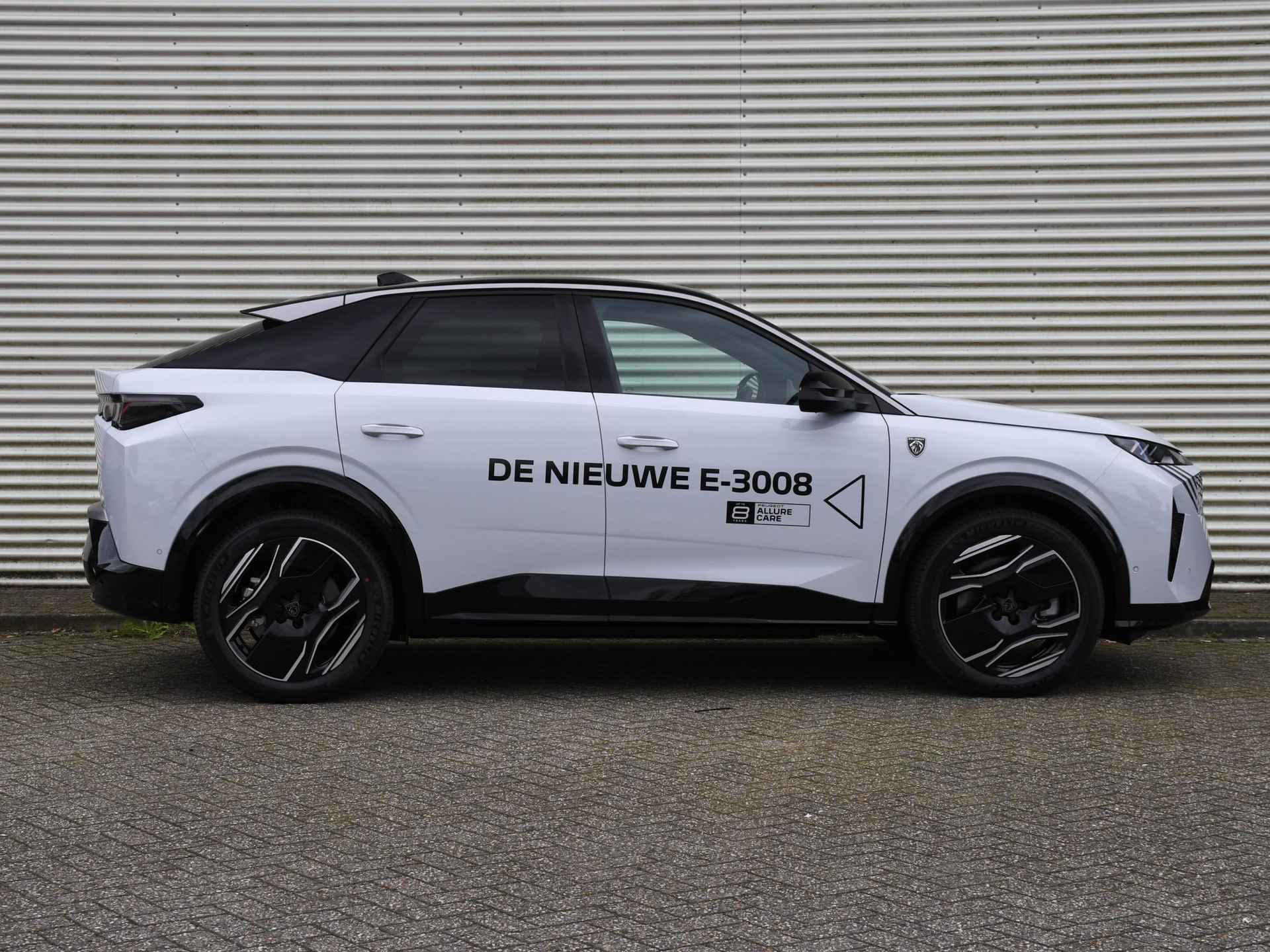 Peugeot e-3008 GT 73kWh 210pk Automaat MASSAGE | ADAP. CRUISE | STOELVENTILATIE | LEDER | DODE HOEK | 20''LM | DAB | STOELVERWARMING VOOR + ACHTER - 3/45