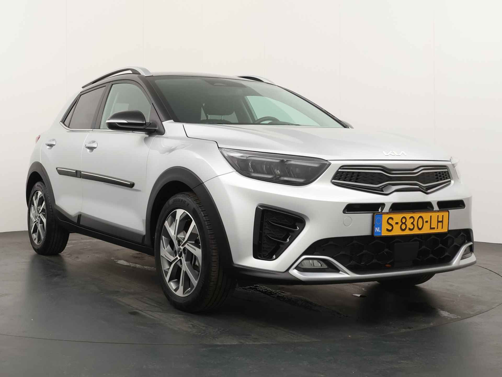 Kia Stonic 1.0 T-GDi MHEV GT-Line Automaat! - Cruise Control - Navigatie - Stoel/Stuur Verwarming - LED - Apple/Android Carplay - Fabrieksgarantie Tot 2030 - 11/49