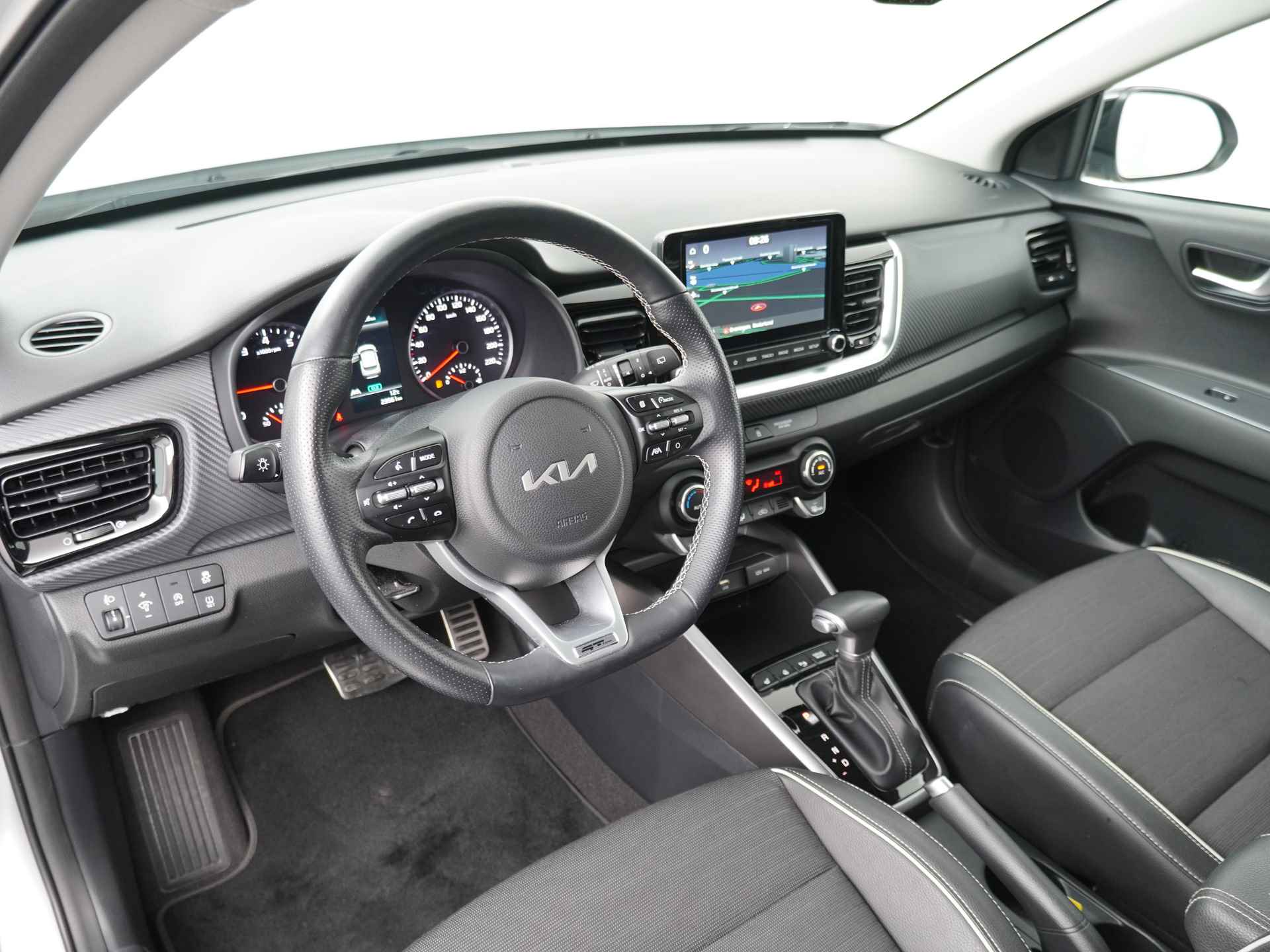 Kia Stonic 1.0 T-GDi MHEV GT-Line Automaat! - Cruise Control - Navigatie - Stoel/Stuur Verwarming - LED - Apple/Android Carplay - Fabrieksgarantie Tot 2030 - 17/49