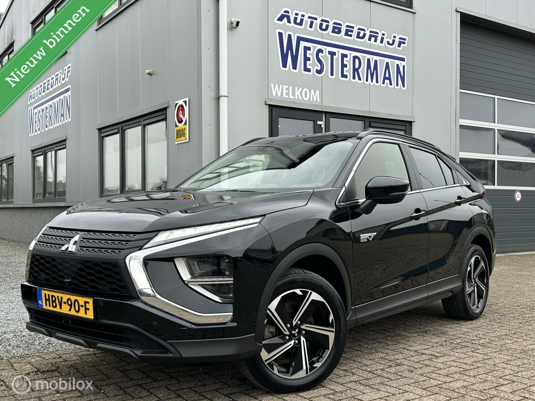 Mitsubishi Eclipse Cross 2.4 PHEV Intense 49dkm Camera Keyless entry/go Carplay 18"Lmc etc.