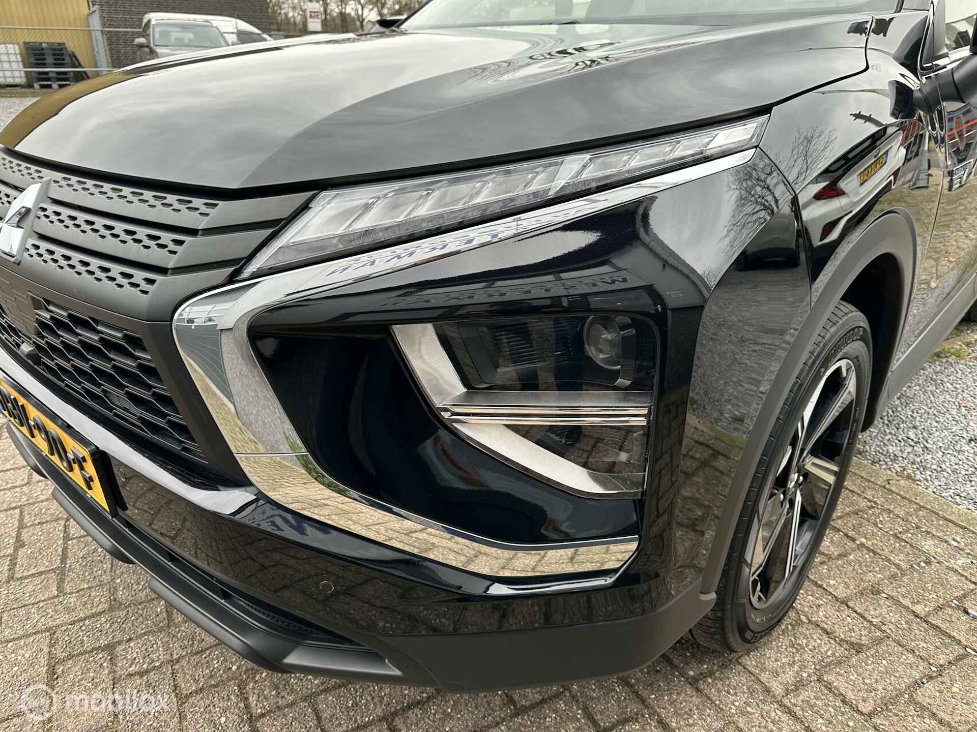 Mitsubishi Eclipse Cross 2.4 PHEV Intense 49dkm Camera Keyless entry/go Carplay 18"Lmc etc. - 23/27