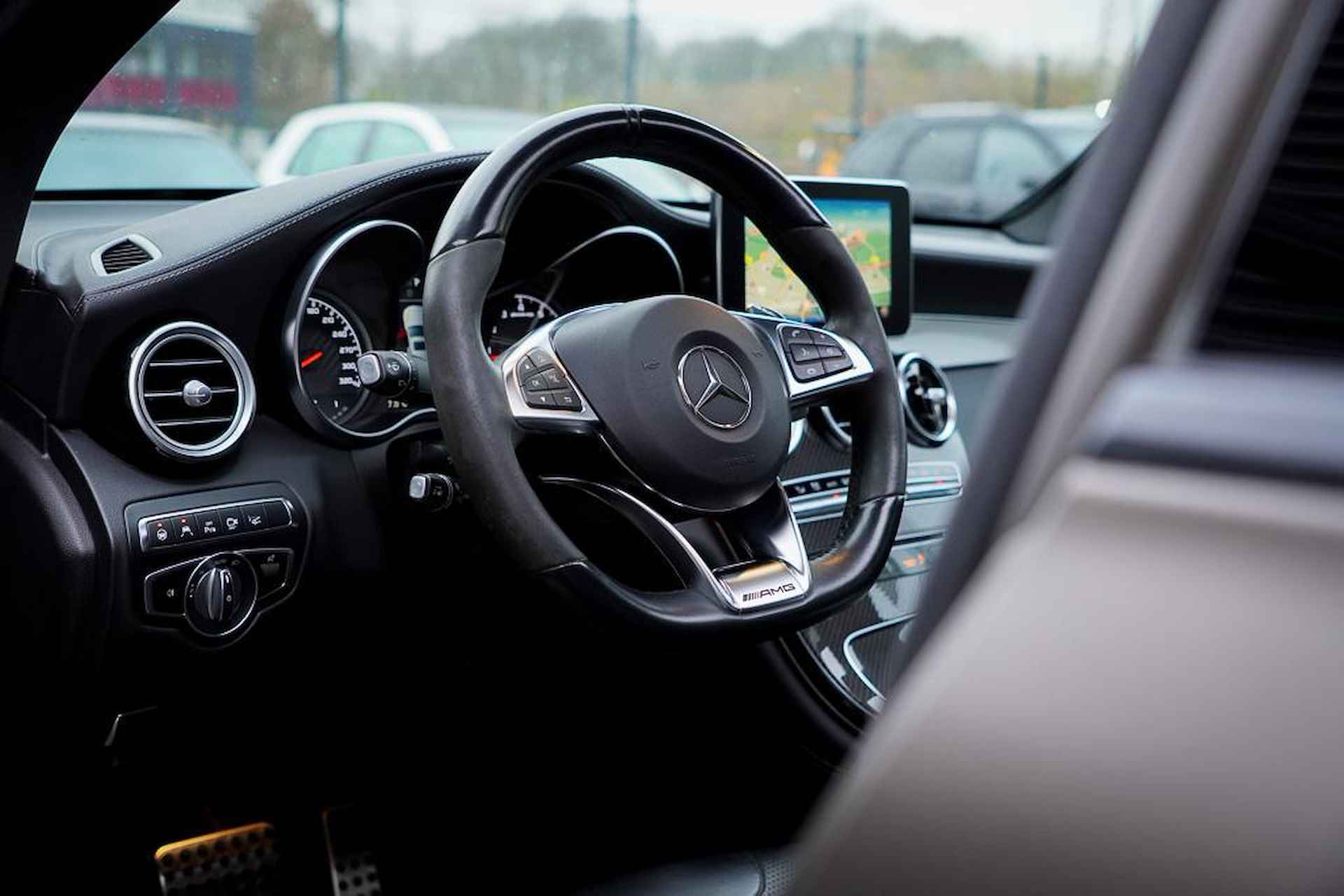 Mercedes-Benz GLC-klasse Coupé AMG 63 4MATIC+ / Schuifdak / Magno / HUD / Burmester / Stoelklima / Trekhaak / Dealeronderhoud - 7/71