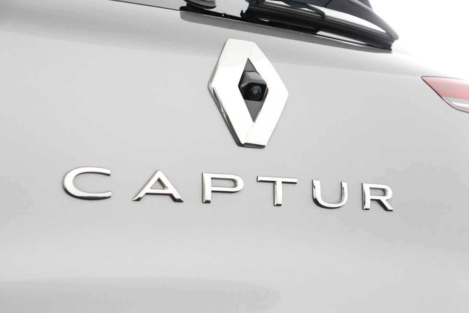 Renault Captur 1.0 TCe 90 techno | Two-Tone kleur | Easy Link Navigatie | Achteruitrijcamera | Parkeersensoren | Fabrieksgarantie t/m 05-2025 - 35/50