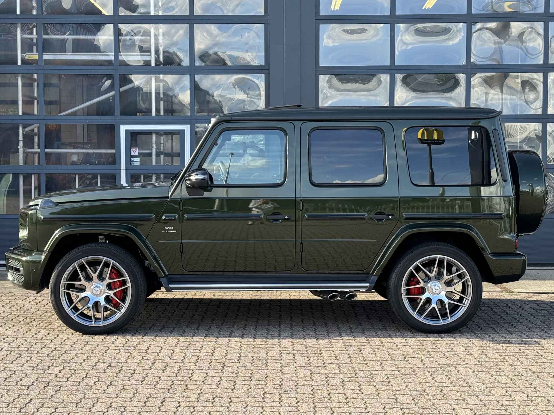 Mercedes-Benz G-Klasse G 63 AMG VAN | € 199.500,- ex. BTW | Rij-assistentiepakket | Manufaktur | Burmester | 360° Camera | Elek. schuif-/kanteldak | Trekhaak | - 4/22