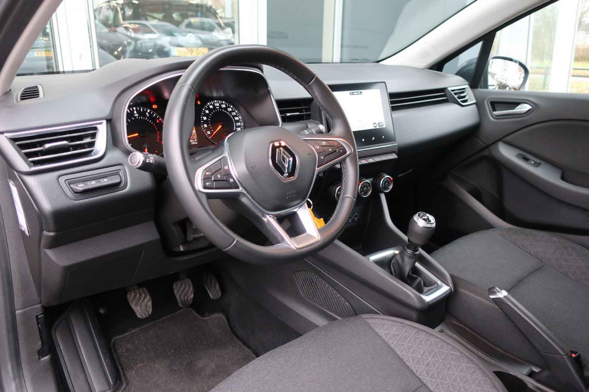 RENAULT Clio 1.0 TCE 100PK, All Season Banden, Navi, Apple Carplay/ Android A - 18/31