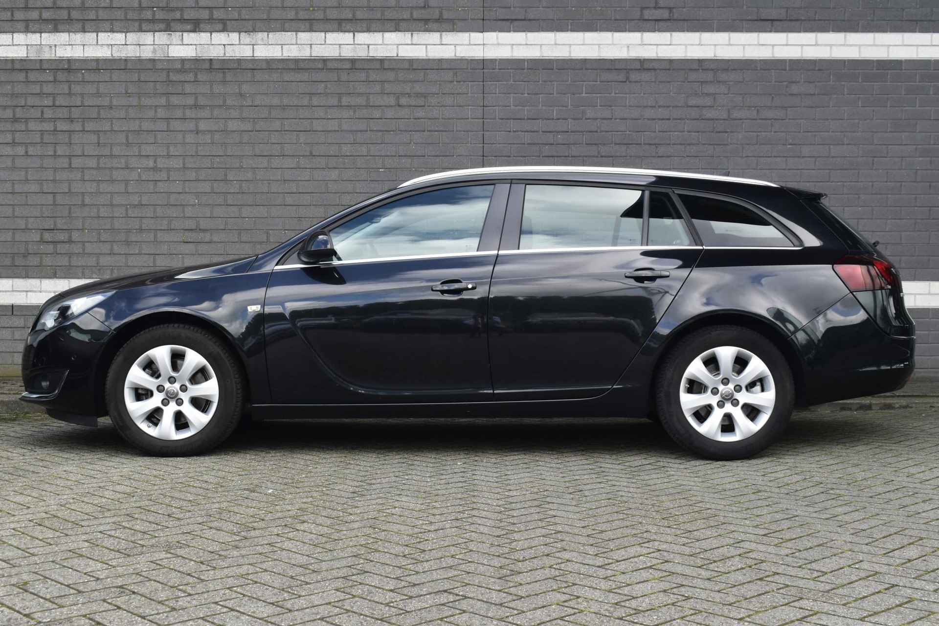 Opel Insignia Sports Tourer 1.6 T Edition / Navigatie / Camera / PDC / Airco - 4/41