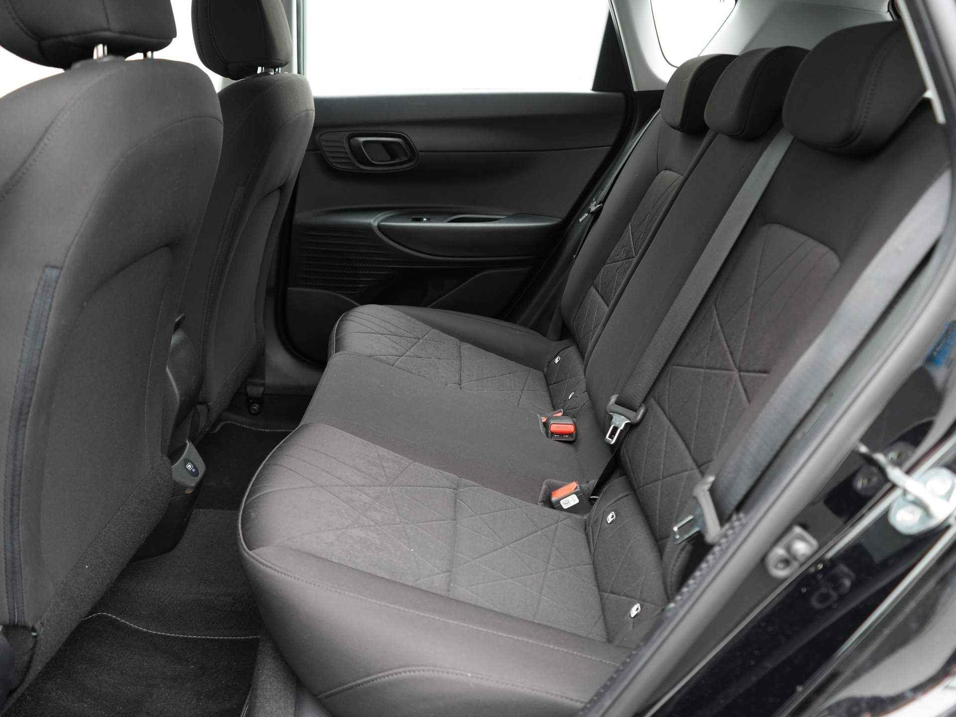 Hyundai Bayon 1.0 T-GDI Comfort | Apple Carplay & Android Auto | Cruise Control | Parkeersensoren - 15/35