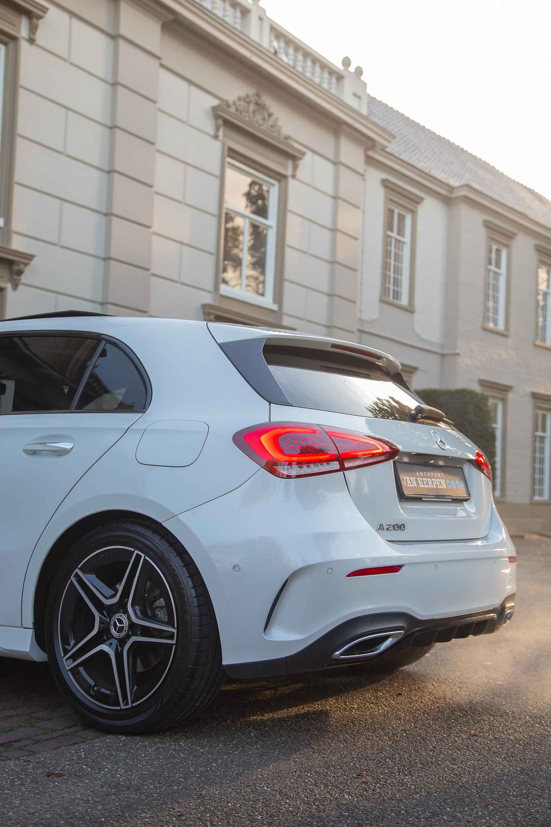 Mercedes-Benz A-klasse 200 AMG Pano | Burmester | Ambient | Carplay | Memory - 52/57